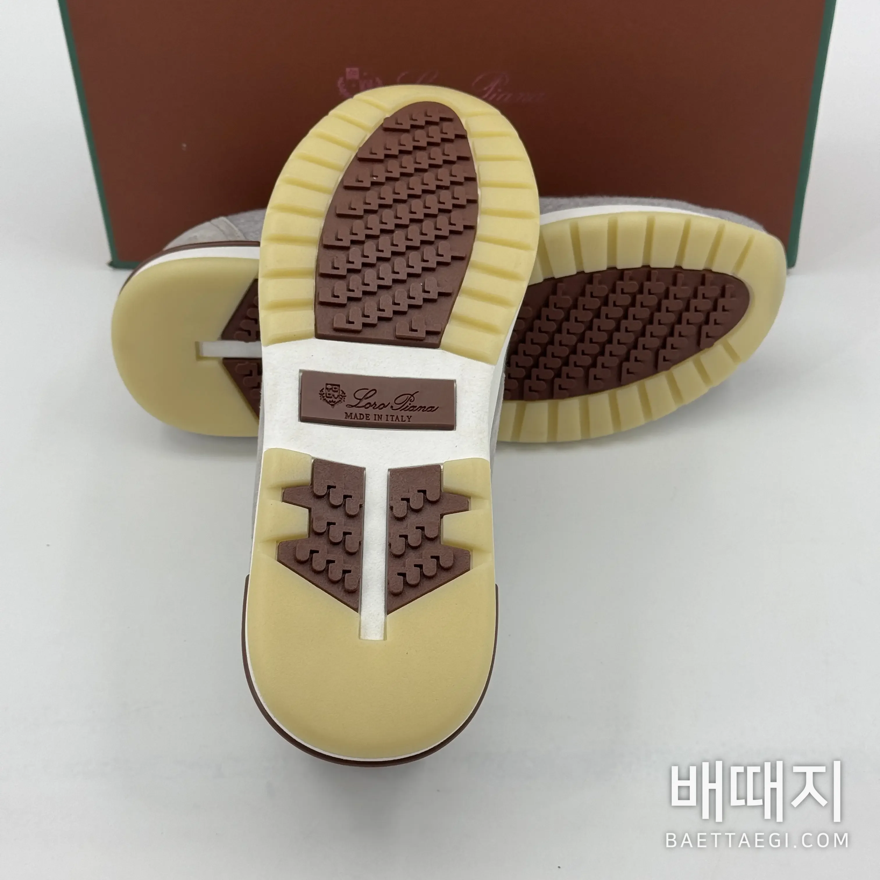 로로피아나 플렉시 워크 스니커즈 남성 화이트 울 FAI1650 검수사진 7
