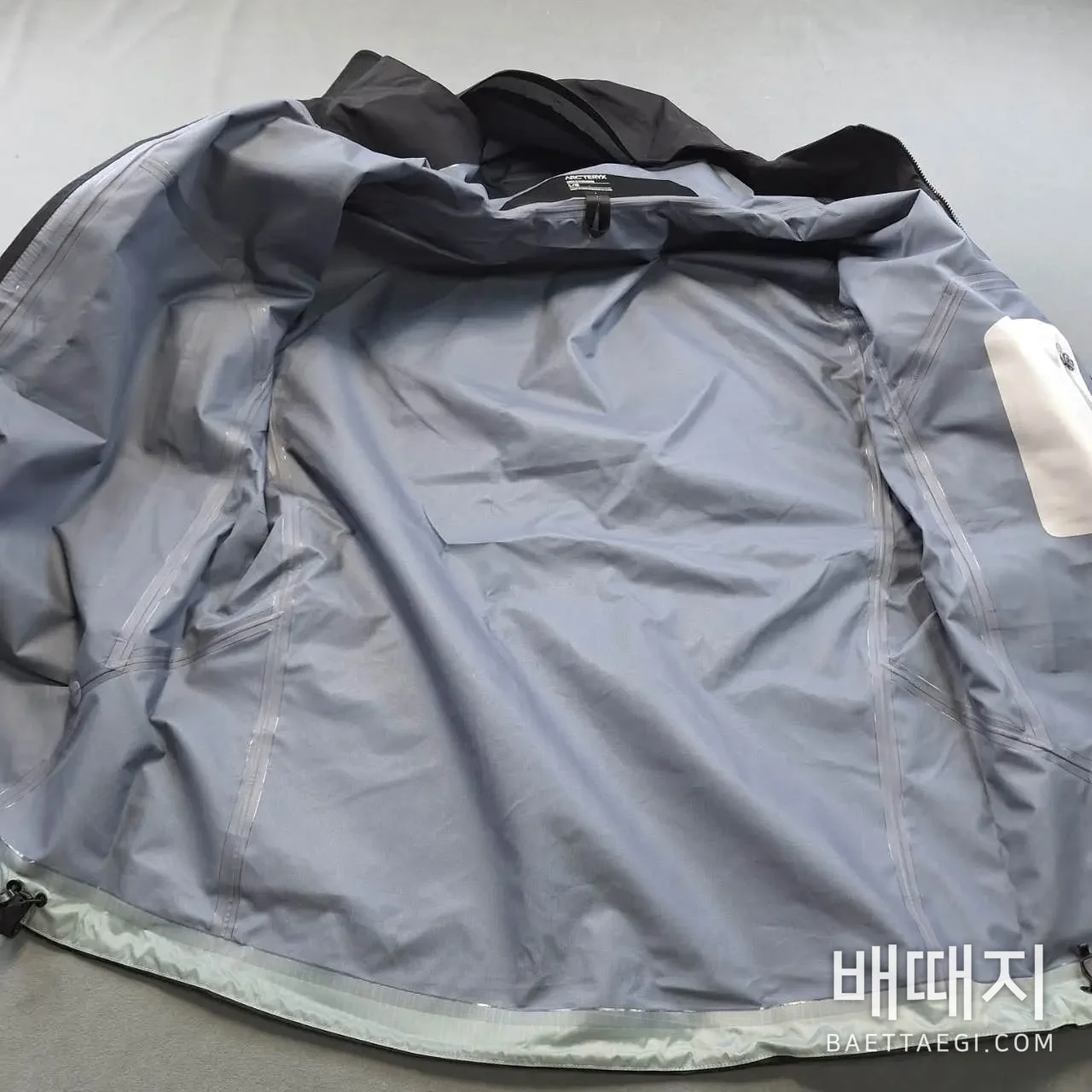 아크테릭스 베타 SL 자켓 블랙 200161 Arc'teryx Beta SL Jacket Black 검수사진 7