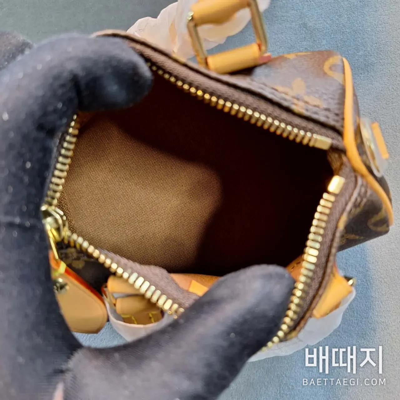 루이비통 모노그램 나노 스피디 필로우백 가방 108615 검수사진 7
