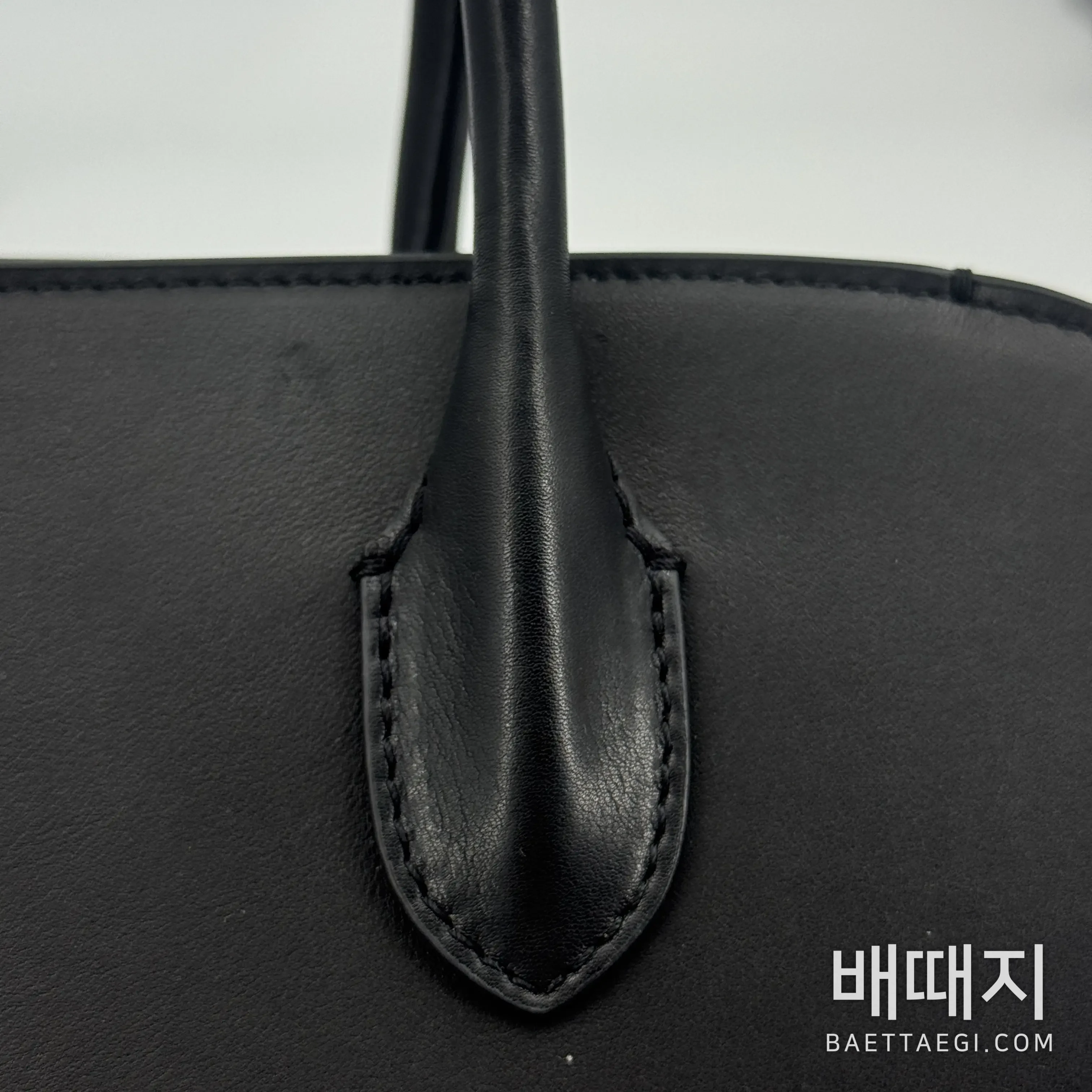 더로우 머니 14 인치 PU 가죽 가방 75302 검수사진 6