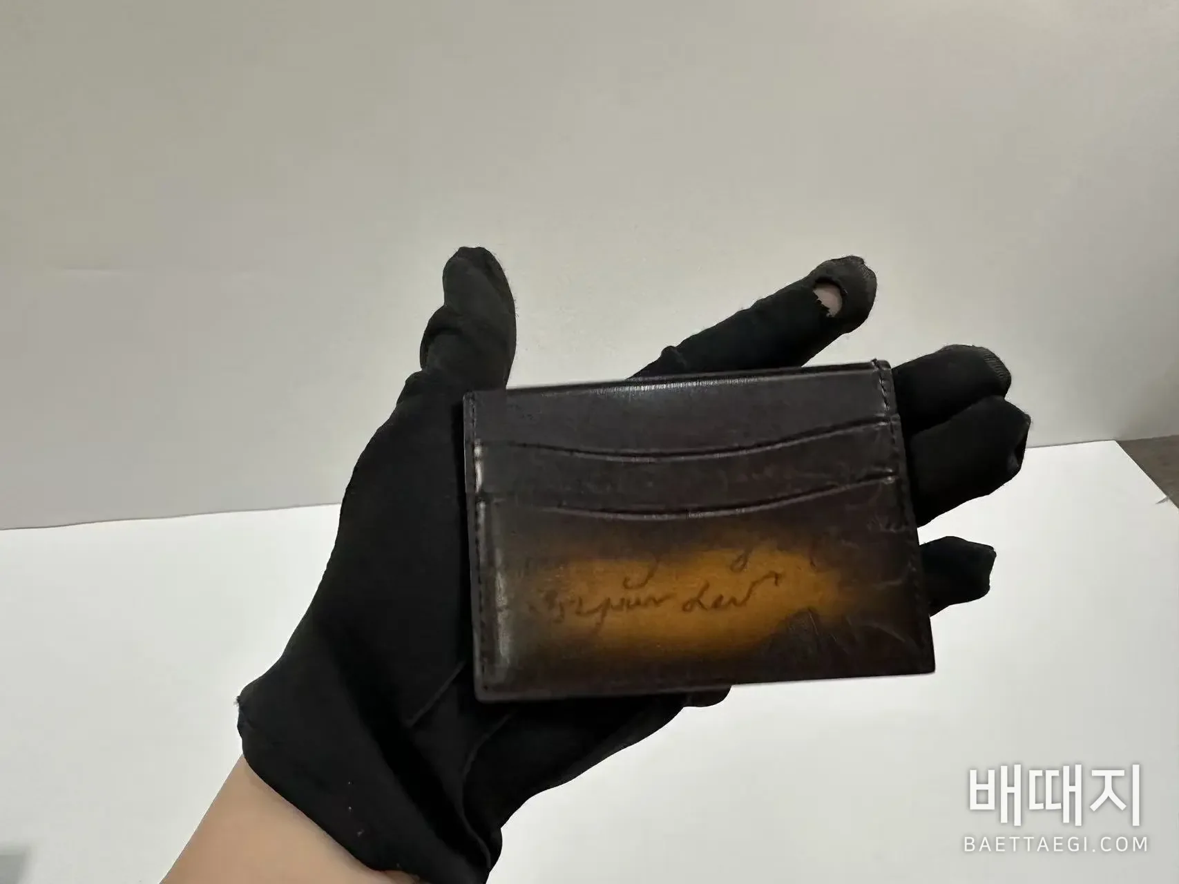 벨루티 탑 그레인 소가죽 카드홀더 지갑 159783 검수사진 4