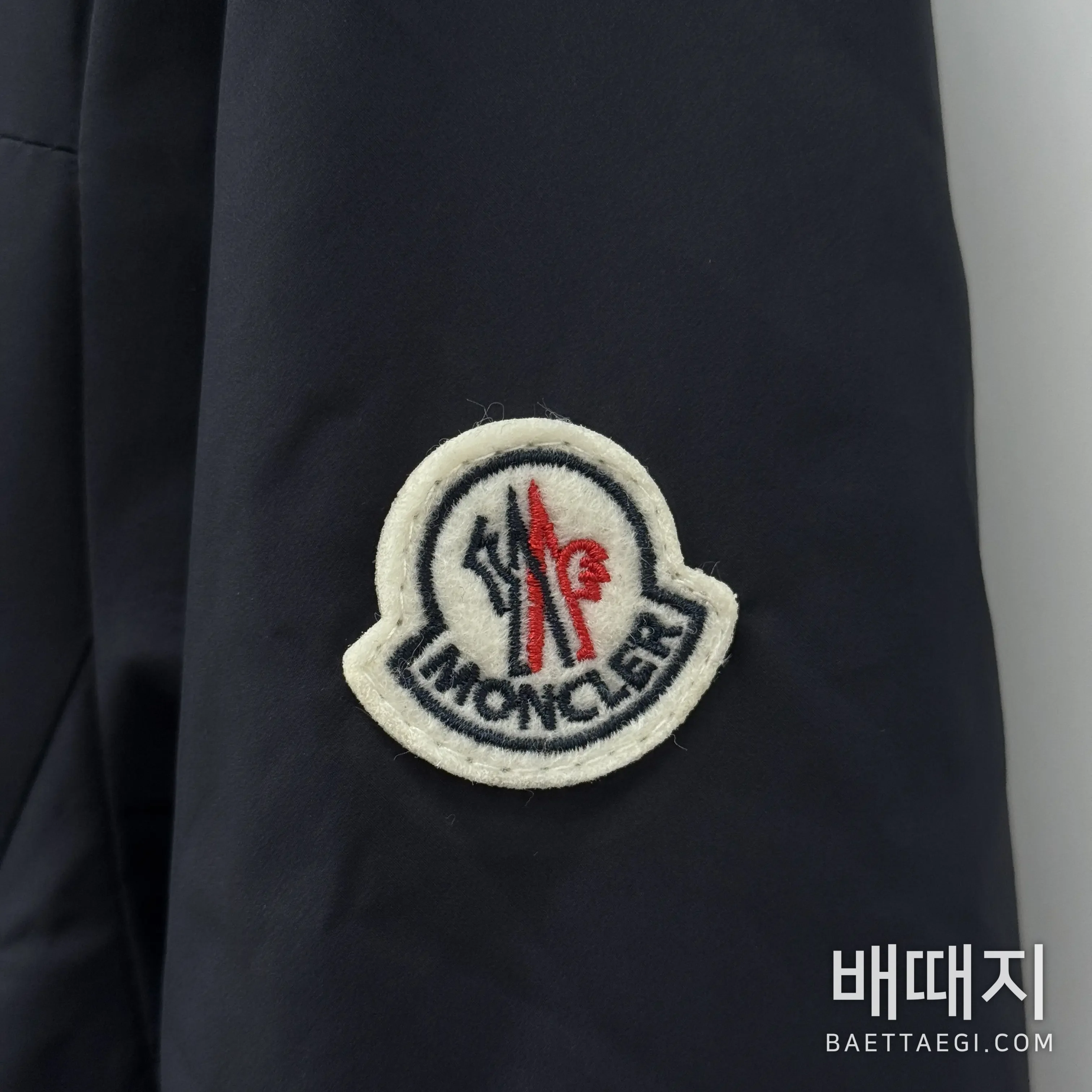 몽클레르 남성 자켓 205227 검수사진 5