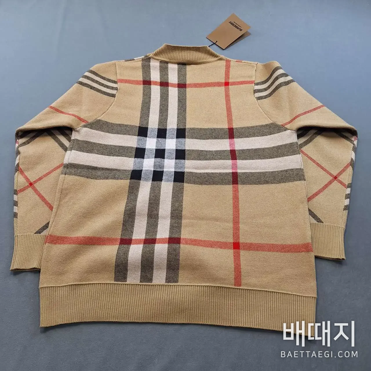 버버리 클래식 체크 울 가디건 검수사진 2