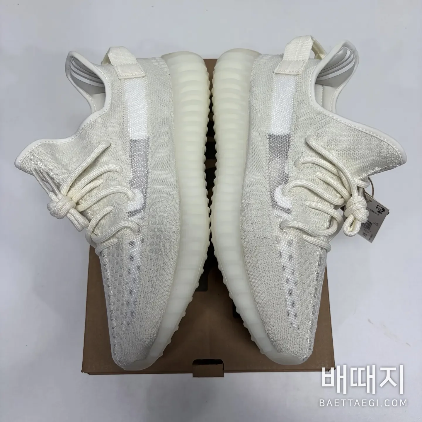아디다스 [XQ] 이지 부스트 350 V2 HQ6316 200803 Adidas Yeezy Boost 350 V2 Bone 검수사진 2