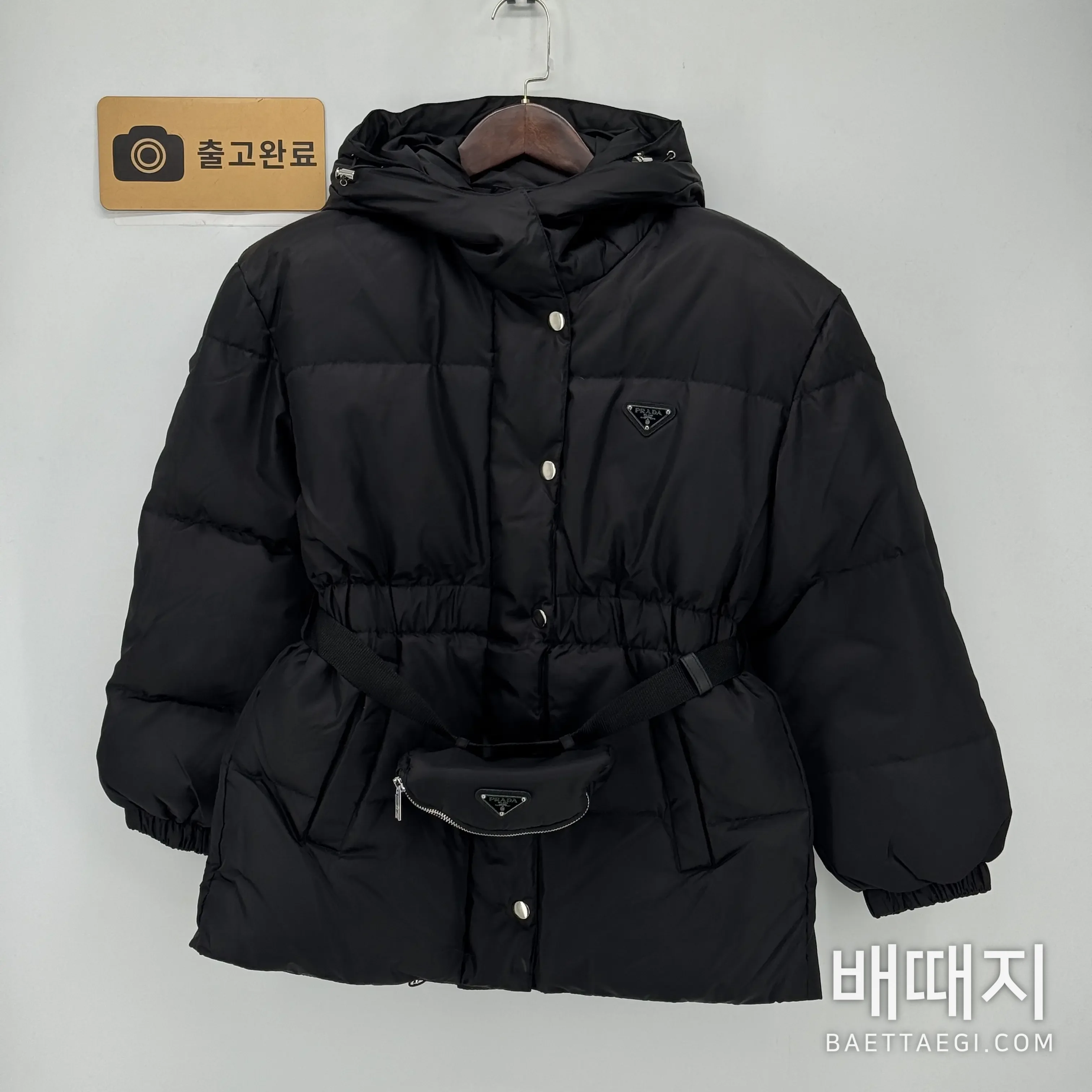 프라다 분리형 허리 파우치 구스다운 후드 슬림 자켓 검수사진 1