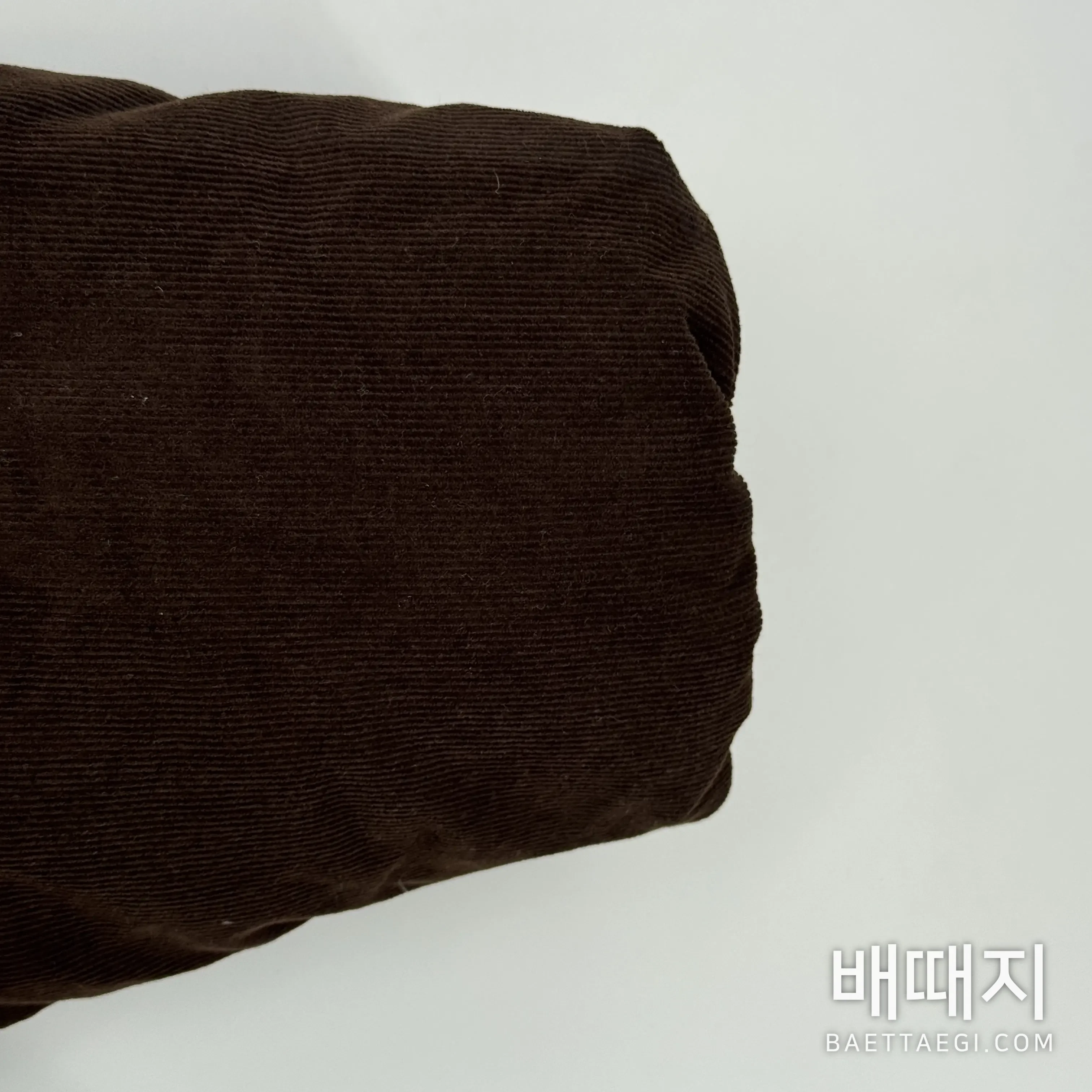 프라다 메탈 로고 남성 나일론 패딩 재킷 검수사진 4