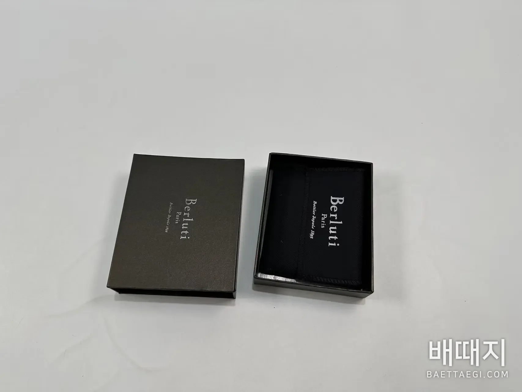 벨루티 탑 그레인 소가죽 카드홀더 지갑 159783 검수사진 2