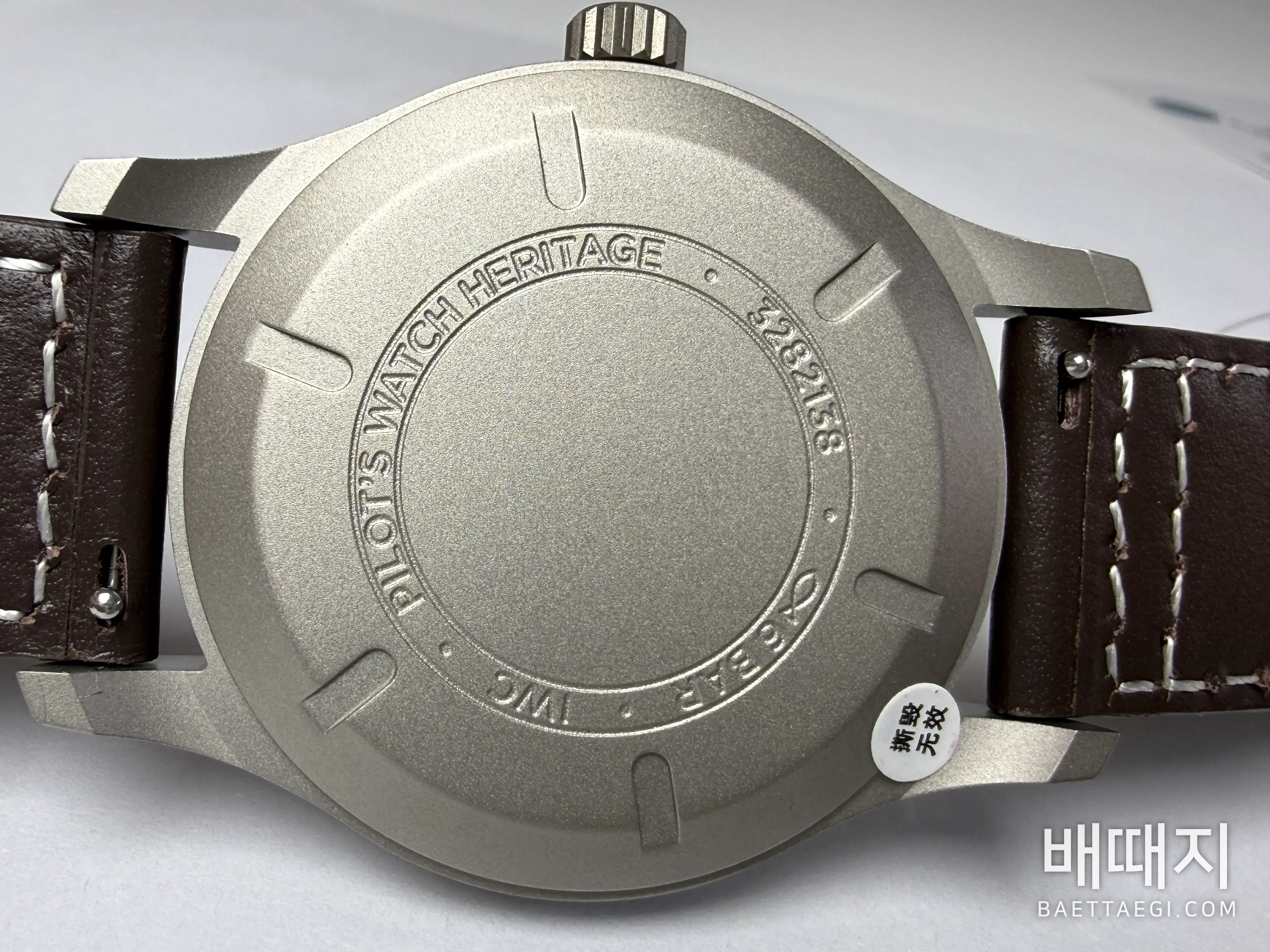 IWC 파일럿 마크 XVIII 티타늄 시계 IW327006 42502 검수사진 8