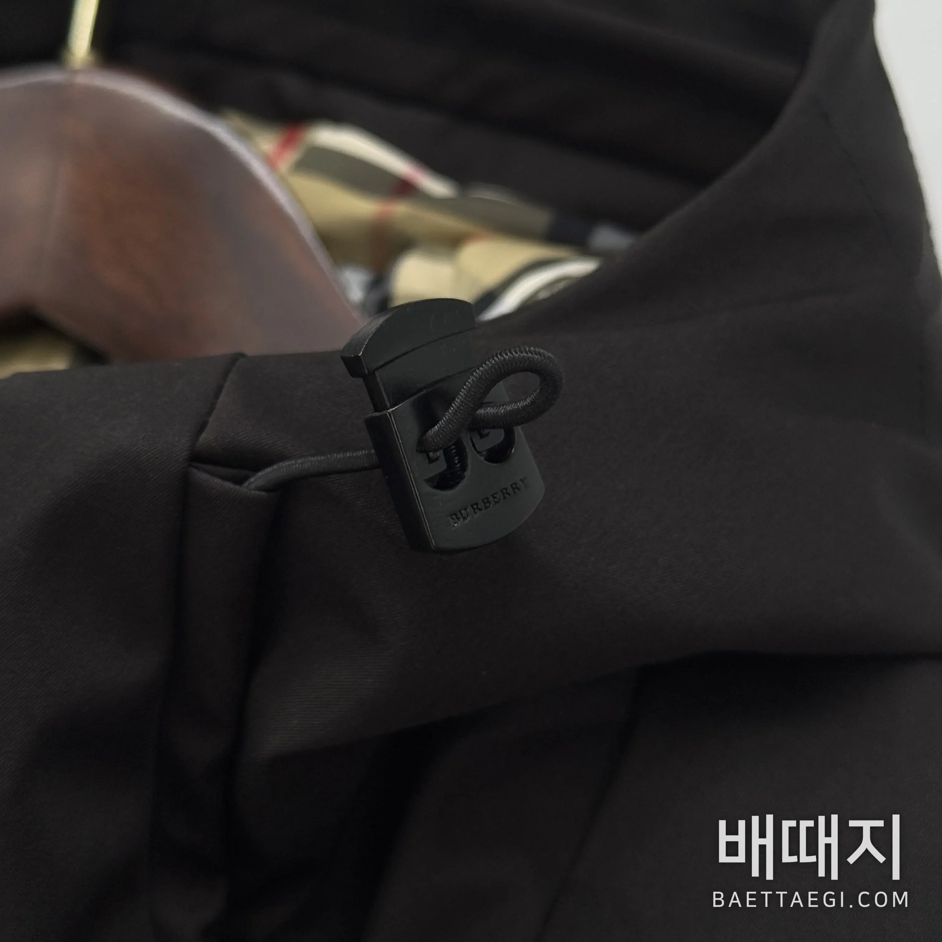 버버리 남성 라미네이트 스키 다운 패딩 점퍼 188500 검수사진 6