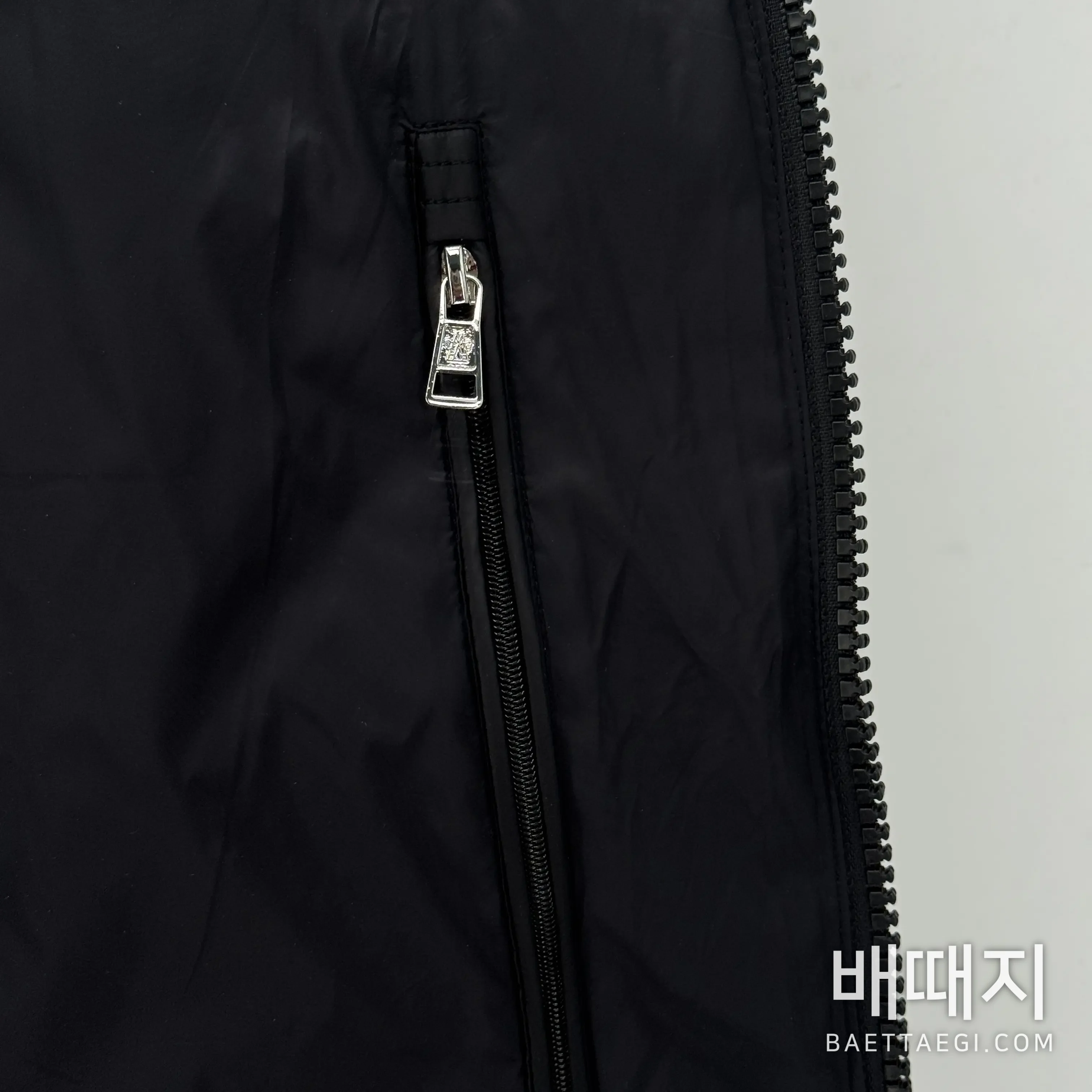 몽클레르 울 안감 클래식 남성 패딩 자켓 181198 검수사진 3