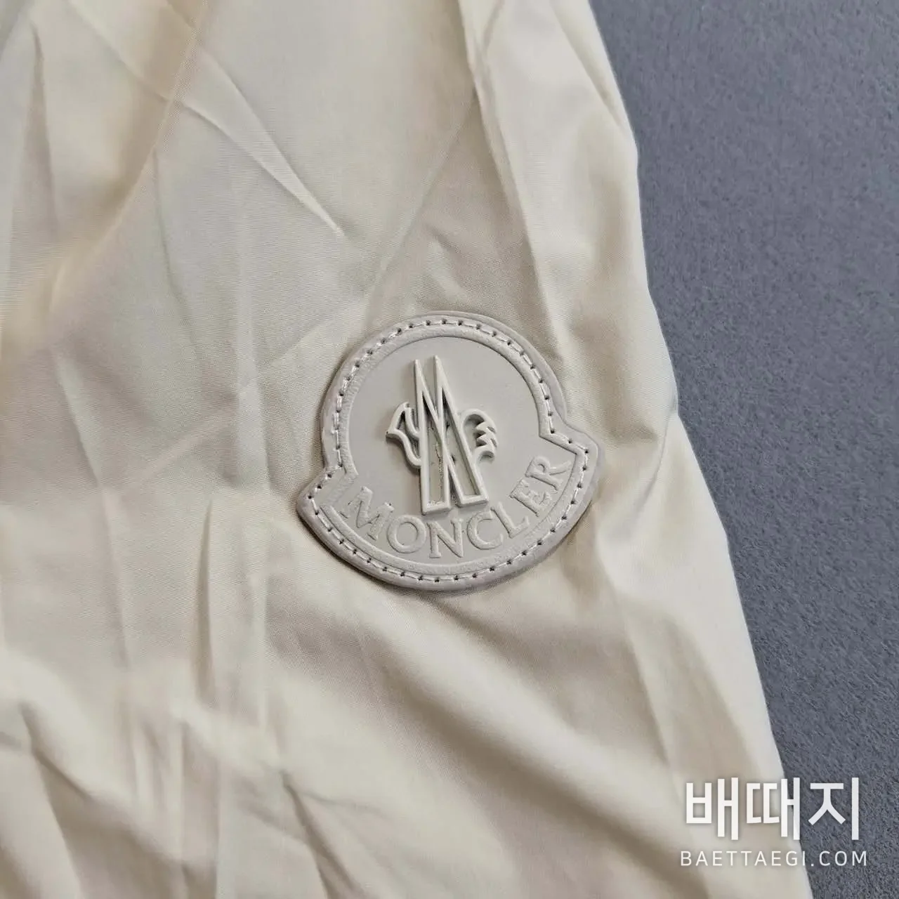 몽클레르 스탠드 카라 코튼 자켓 159880 검수사진 6