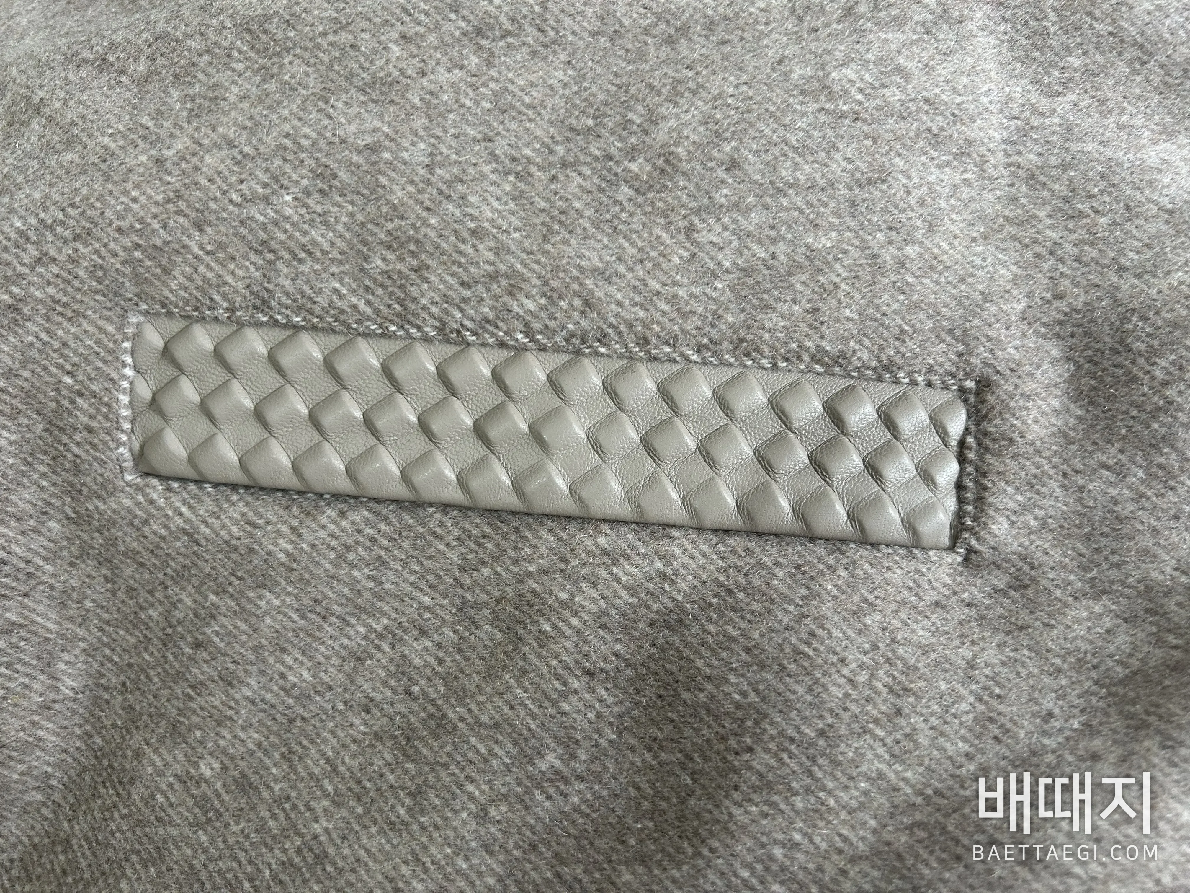 보테가베네타 울 다운 슬림핏 남성 자켓 146767 검수사진 9