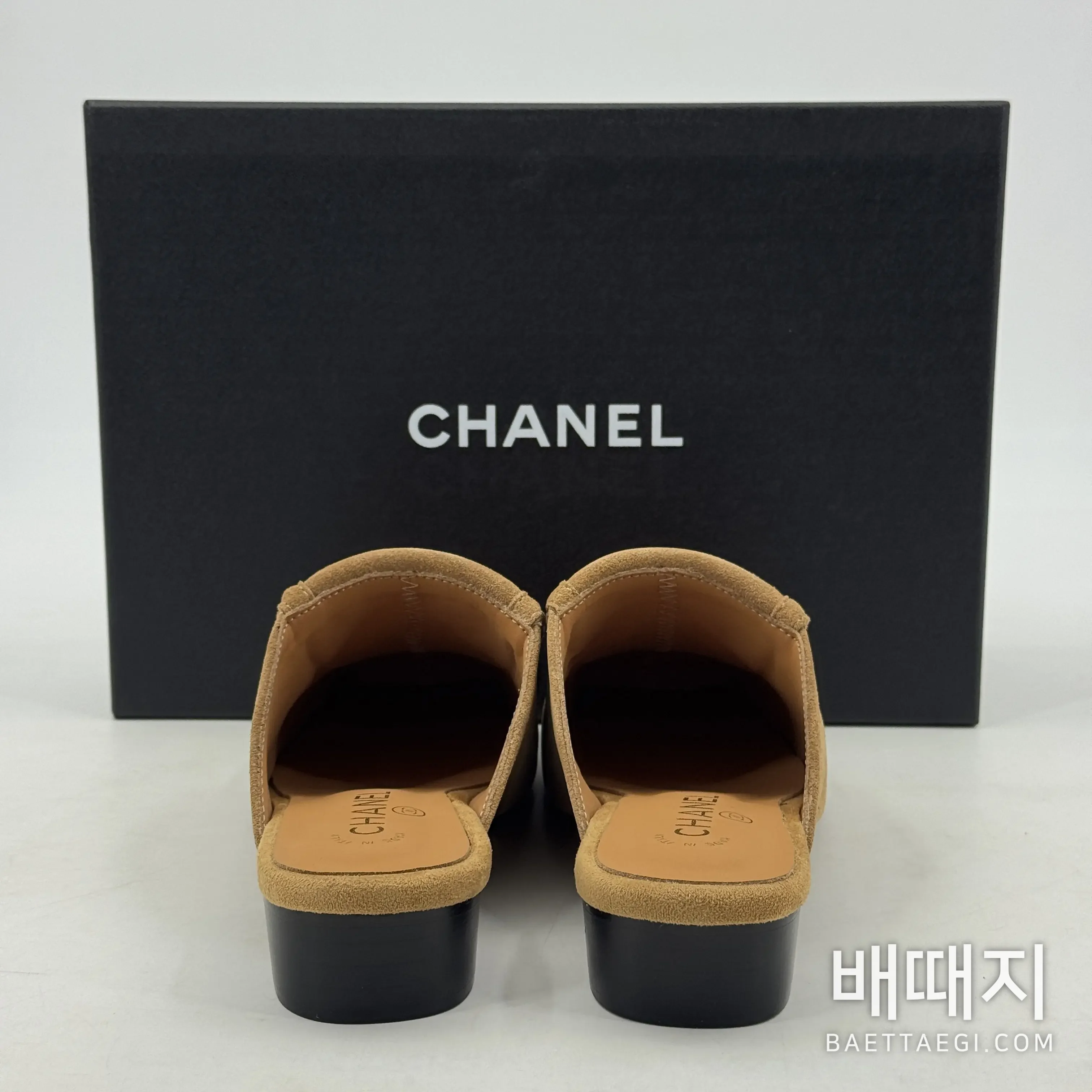 샤넬 26C 더블 C 버클 스퀘어 토 슬리퍼 98417 검수사진 8