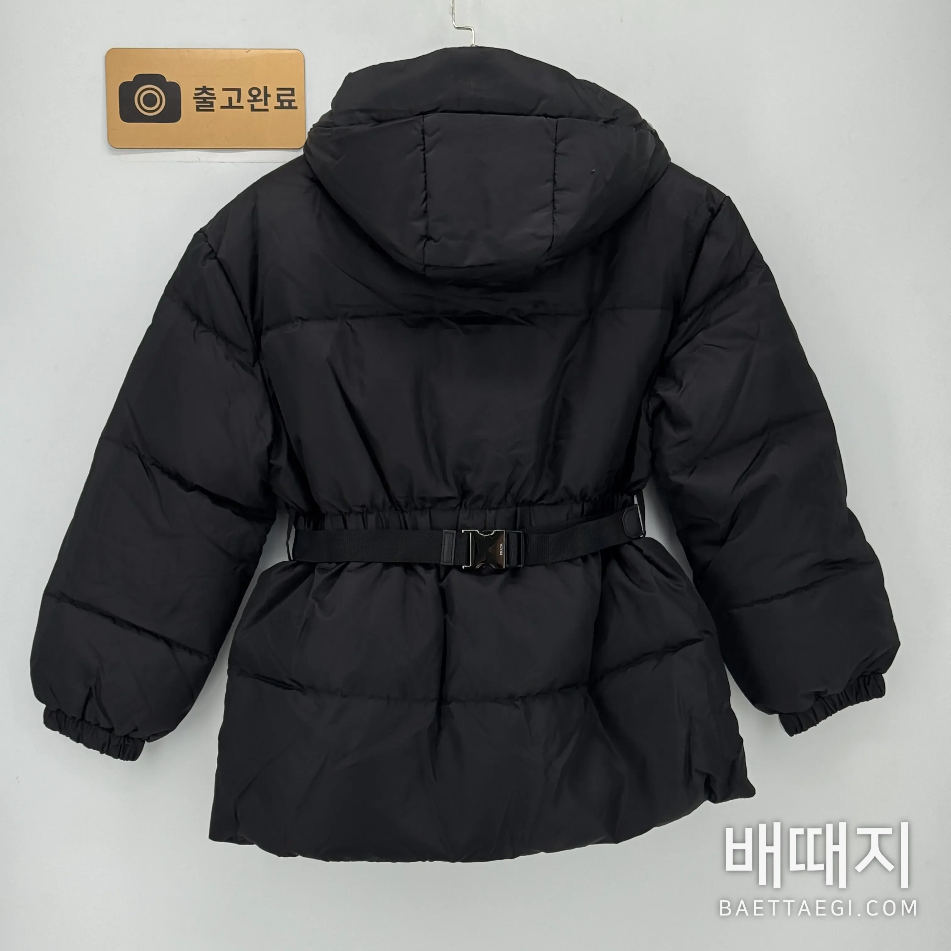 프라다 분리형 허리 파우치 구스다운 후드 슬림 자켓 195077 검수사진 8