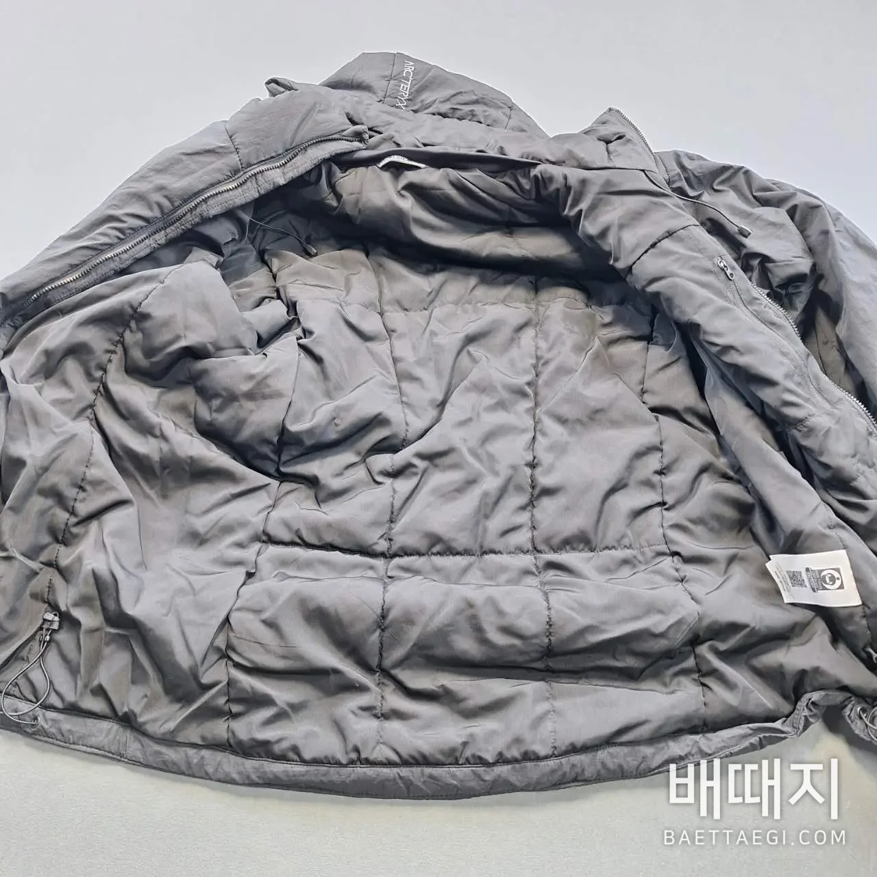아크테릭스 [TZ] 아톰 LT 후디 2.0 블랙 200179 Arc'teryx Atom LT Hoodie 2.0 검수사진 10
