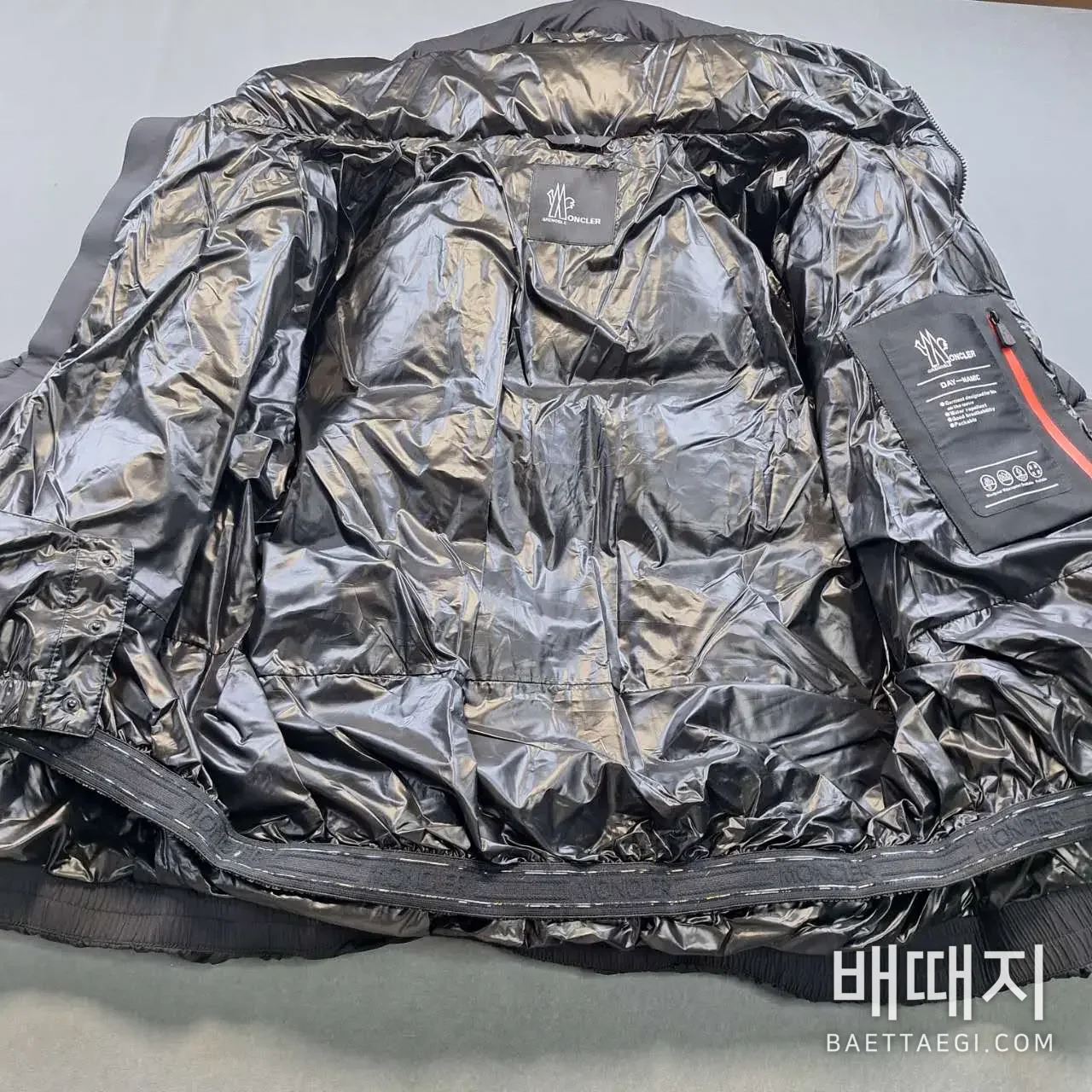 몽클레르 남성 구스 다운 패딩 207621 검수사진 8