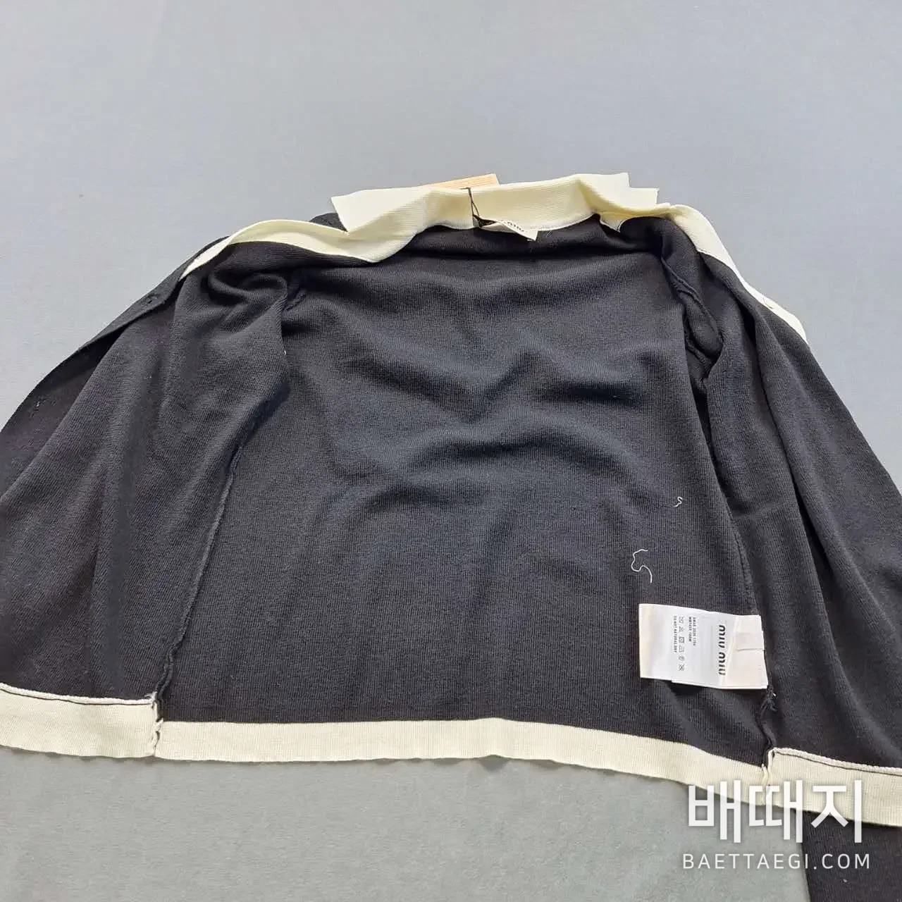 미우미우 컬러 블록 라펠 울 니트 가디건 검수사진 5