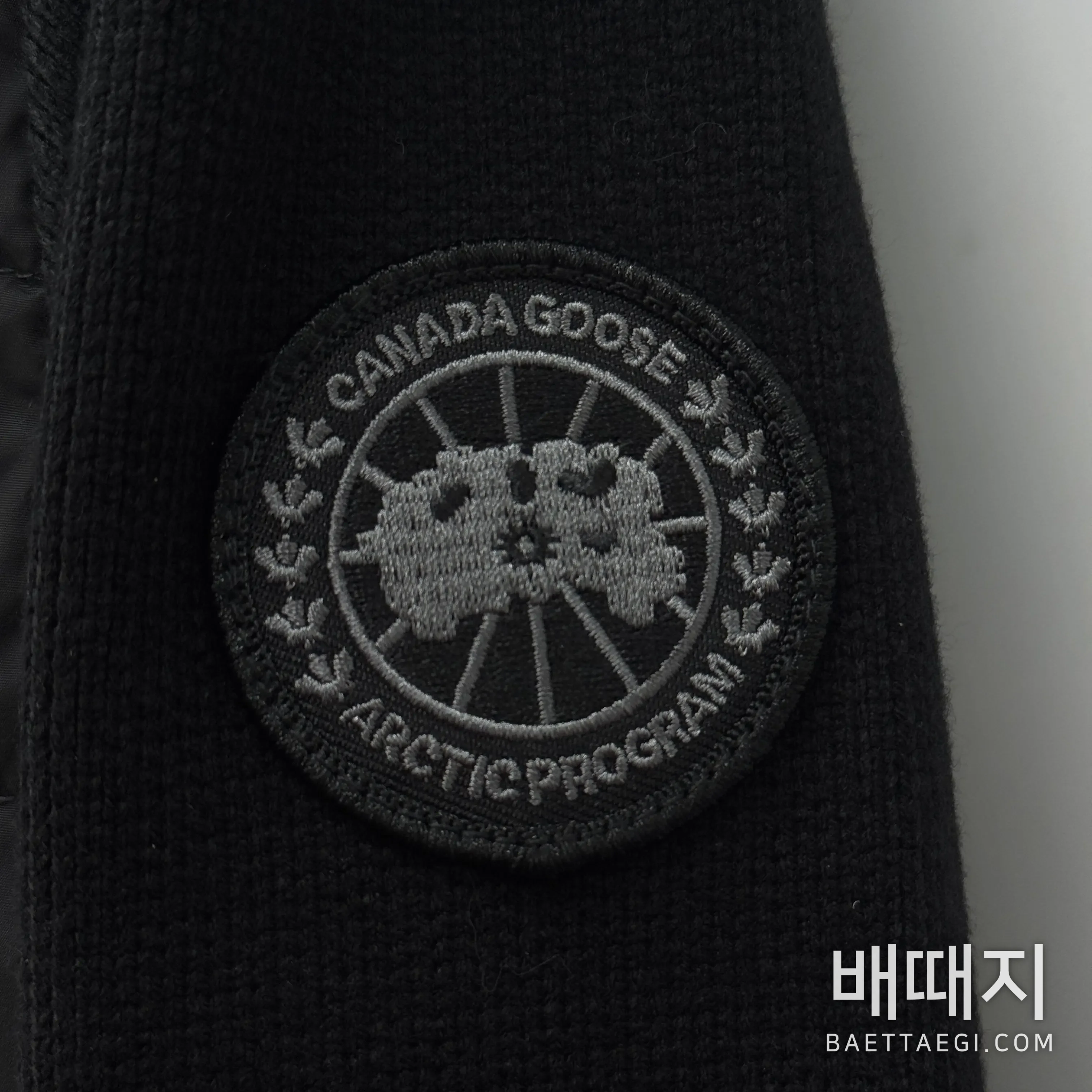 캐나다구스 [RF] 6830 블랙 205676 Canada Goose 6830 검수사진 7
