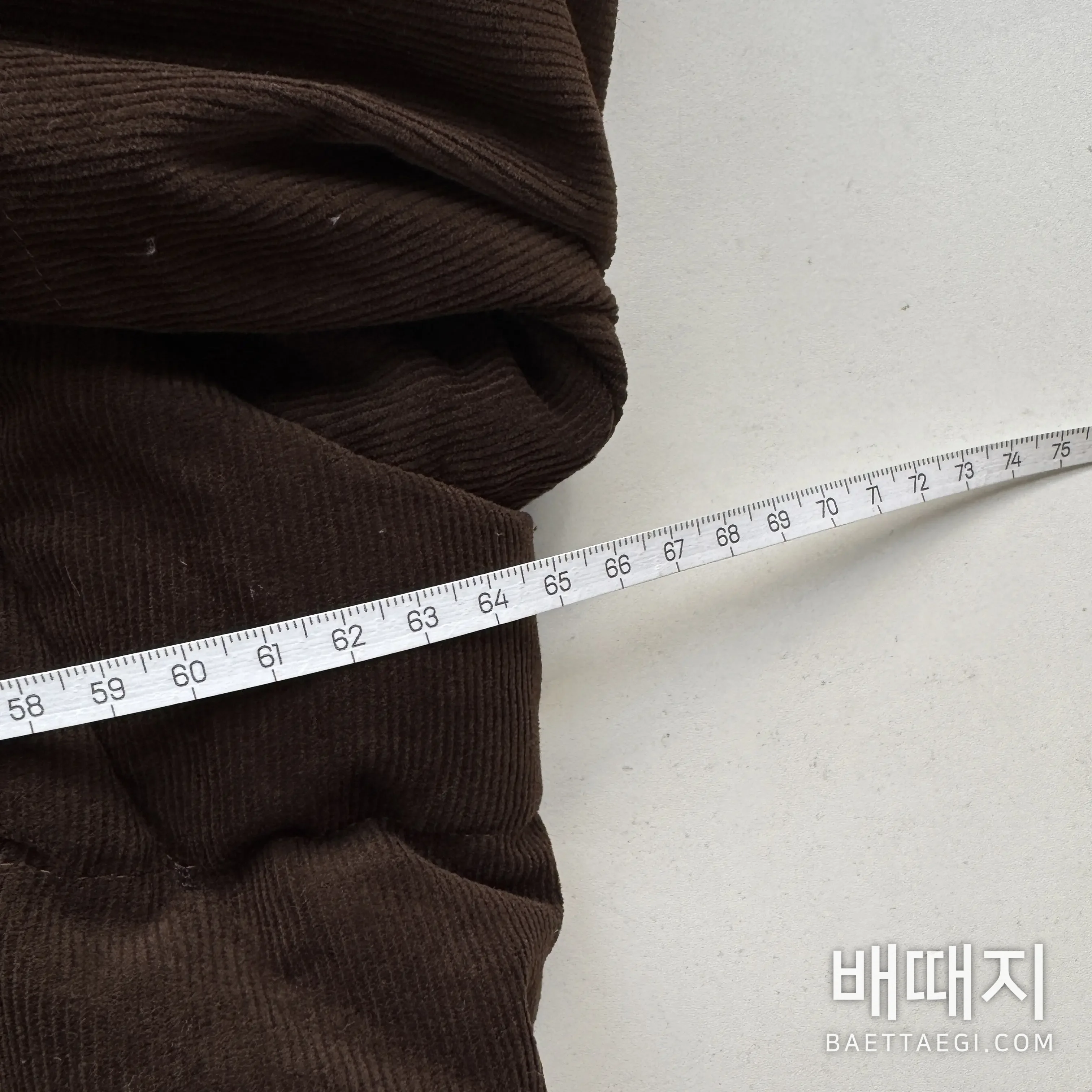 프라다 메탈 로고 남성 나일론 패딩 재킷 검수사진 3