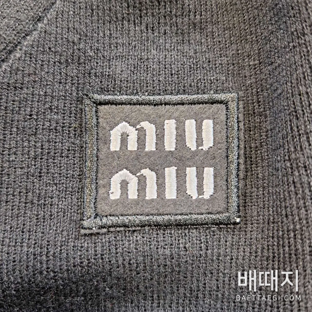 미우미우 컬러 블록 라펠 울 니트 가디건 검수사진 4