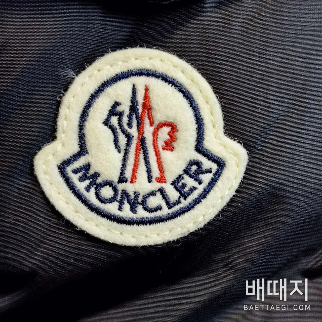 몽클레르 마야 매트 다운 패딩 점퍼 ZD99 검수사진 7