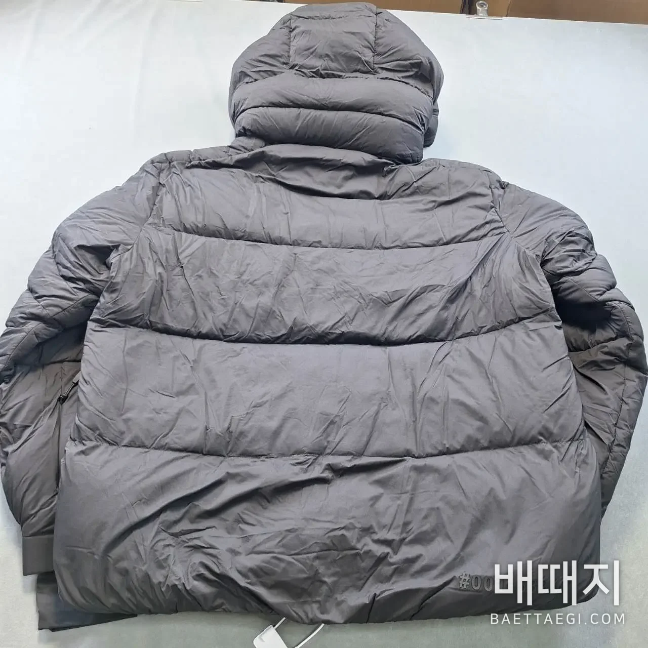 몽클레르 남성 구스 다운 패딩 검수사진 2
