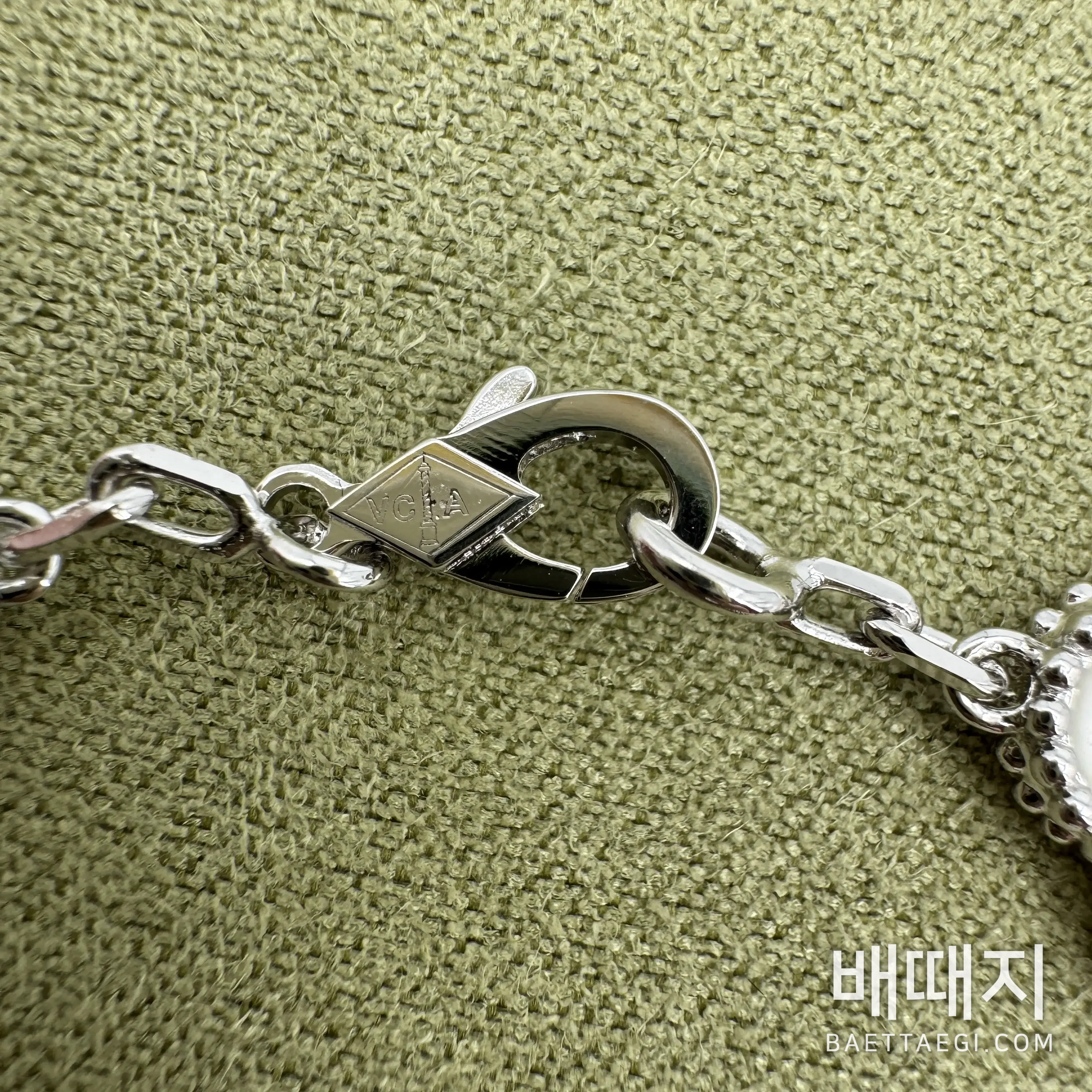 반클리프앤아펠 반클리프앤 아펠 알함브라 마더오브펄 (폭스) 검수사진 8