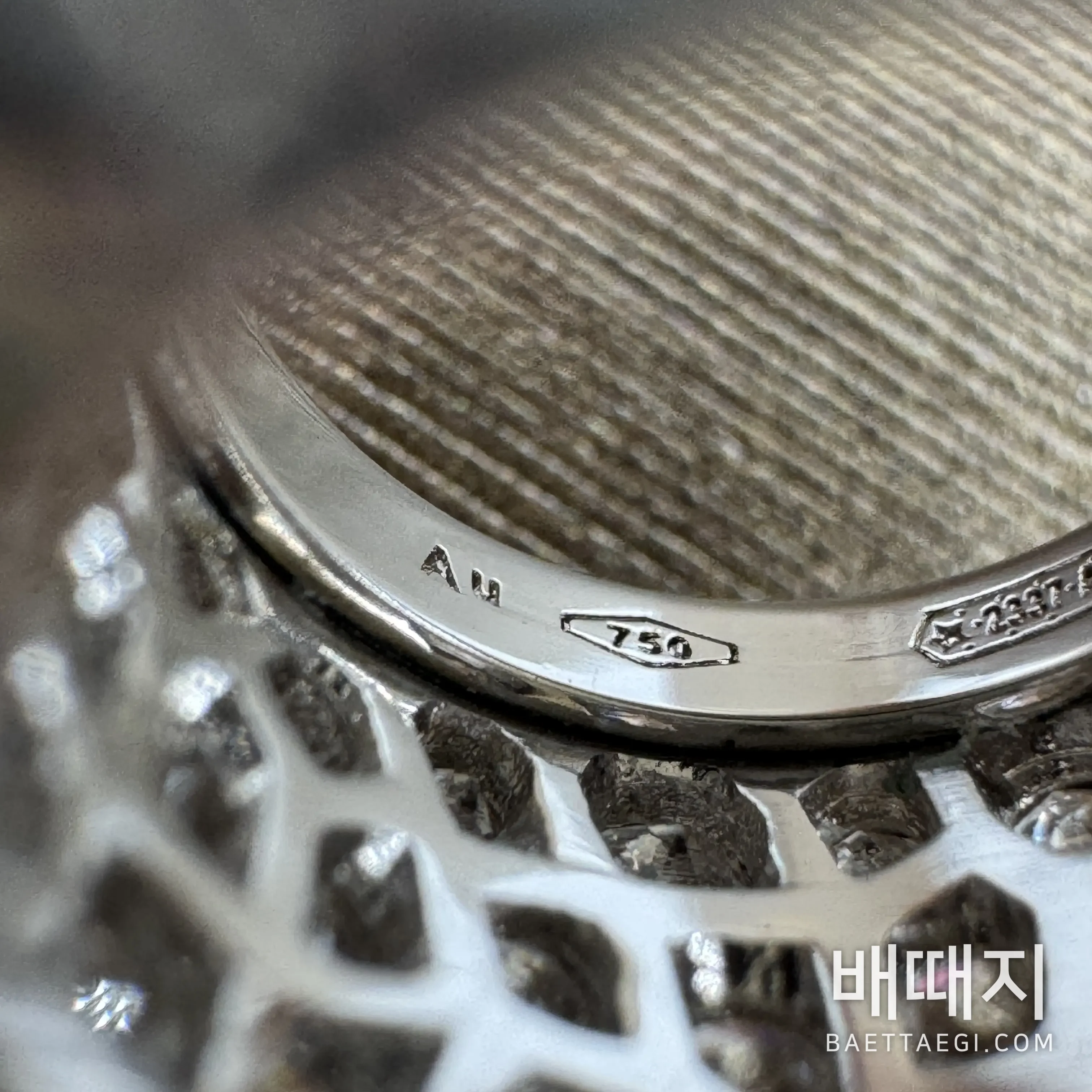 불가리 B.zero 1 풀 다이아몬드 원통형 목걸이 검수사진 5