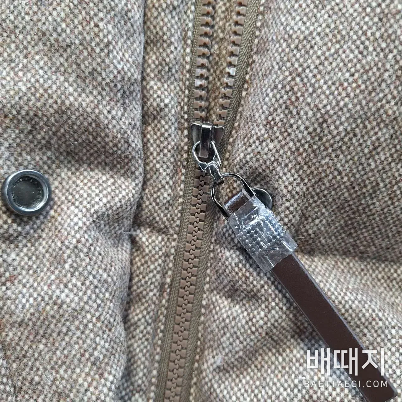 브루넬로쿠치넬리 컬러 블록 후드 롱 다운 패딩 검수사진 4