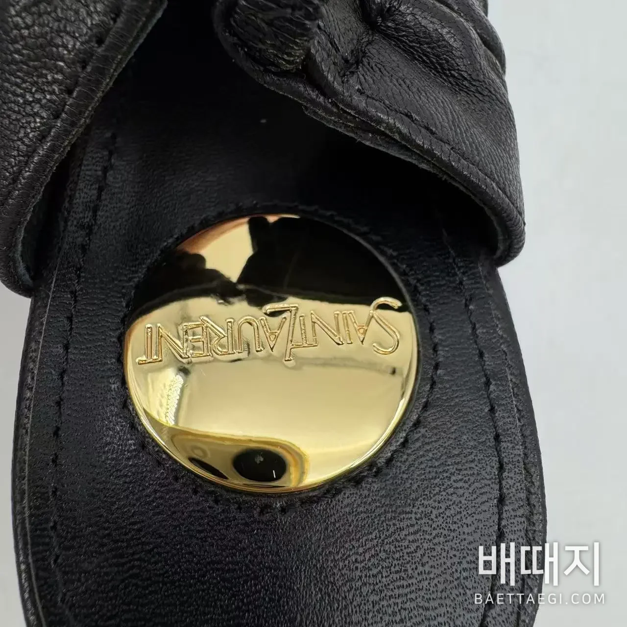 생로랑 스퀘어 토 오픈 백 샌들 검수사진 5