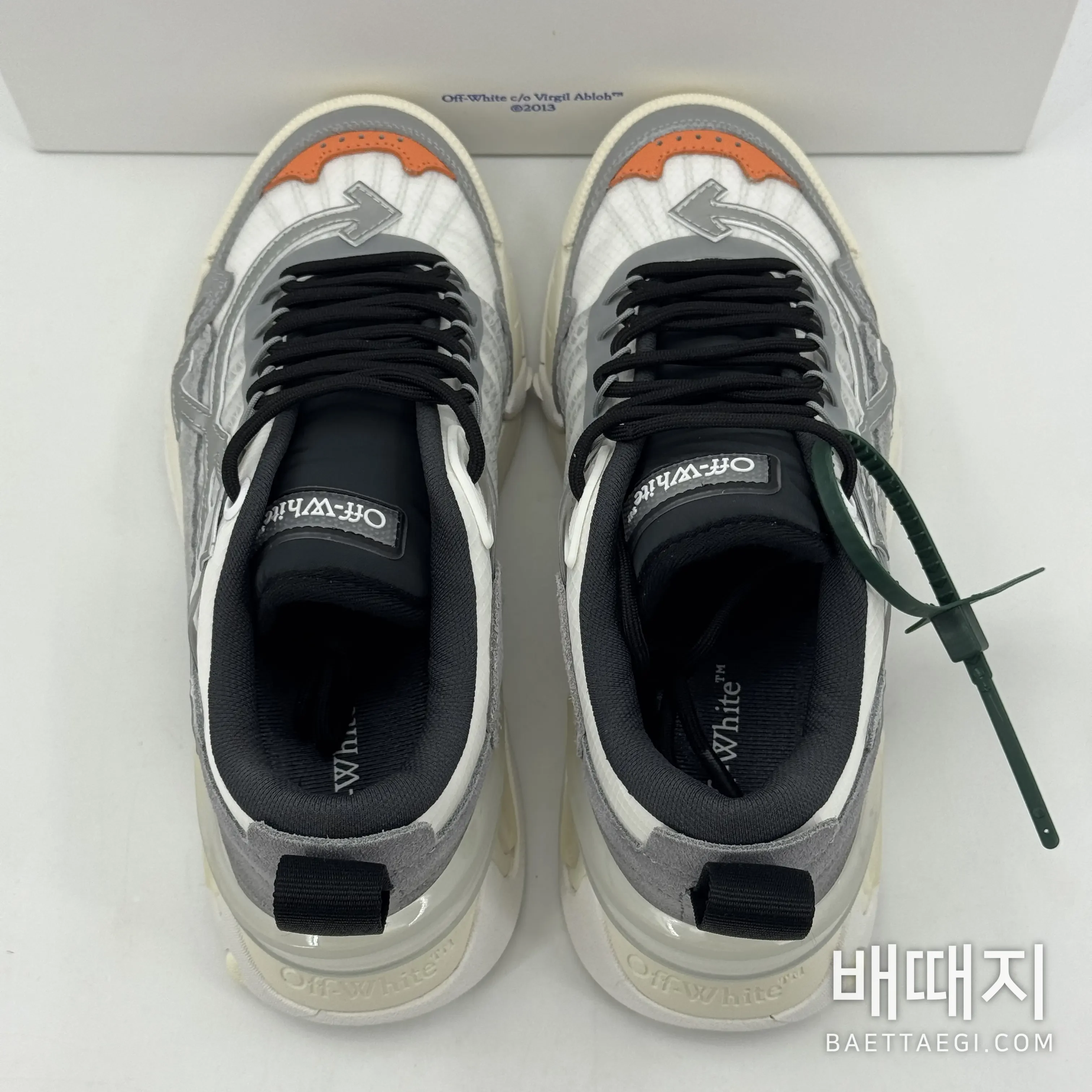 오프화이트 ODSY-2000 스니커즈 80282 검수사진 6