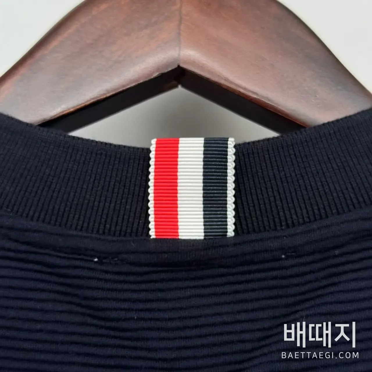 톰브라운 리브 스트레이트 립 남성 긴팔 티셔츠 46528 검수사진 6