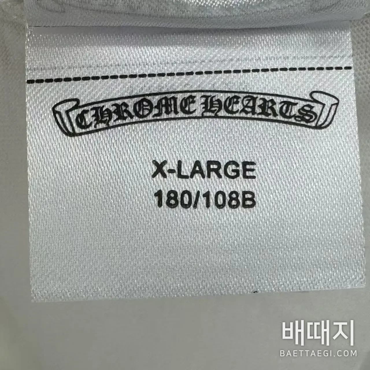 크롬하츠 플로럴 십자가 화이트 남성 긴팔 티셔츠 169216 검수사진 8