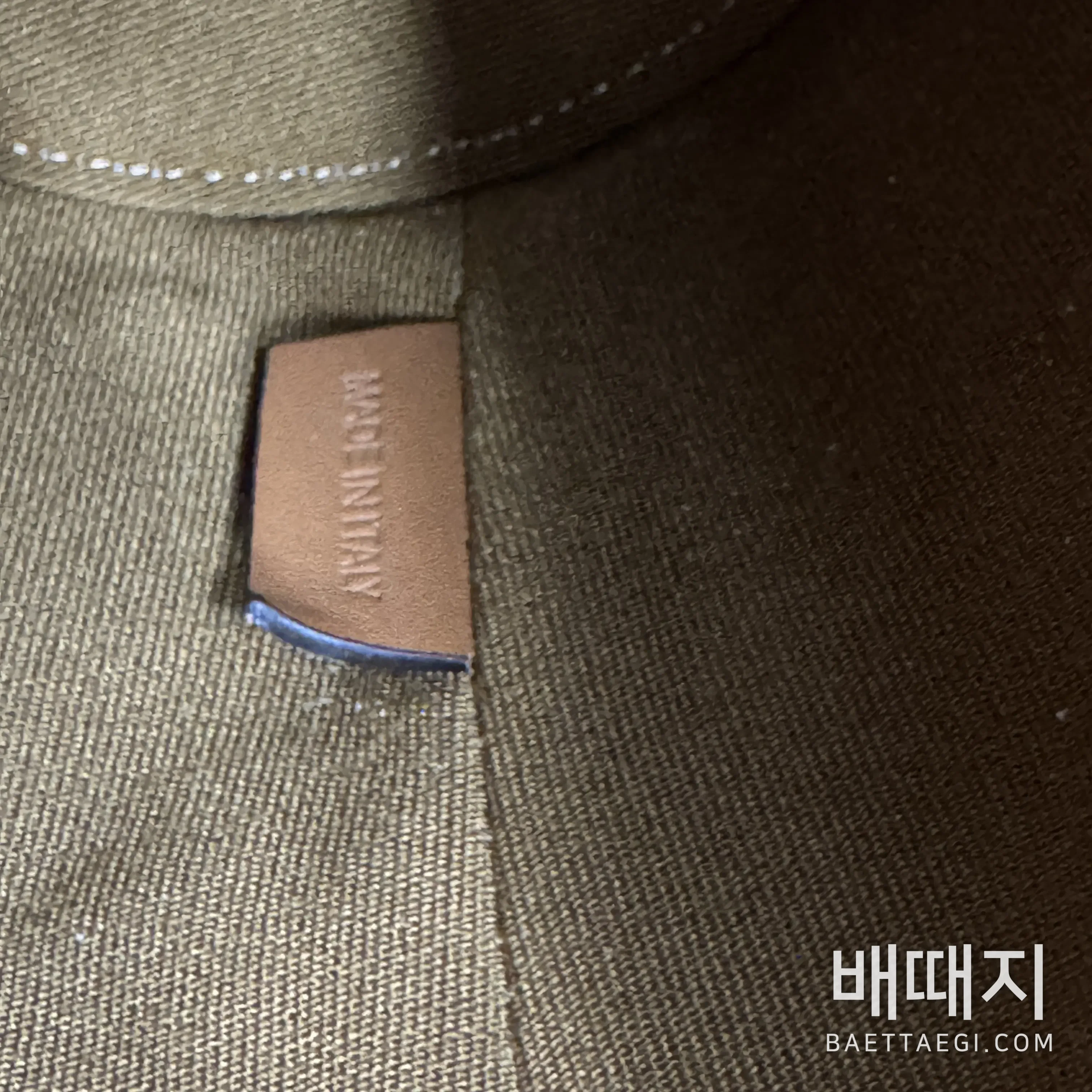 셀린느 미니 버켓 가죽 가방 L109U4 검수사진 9