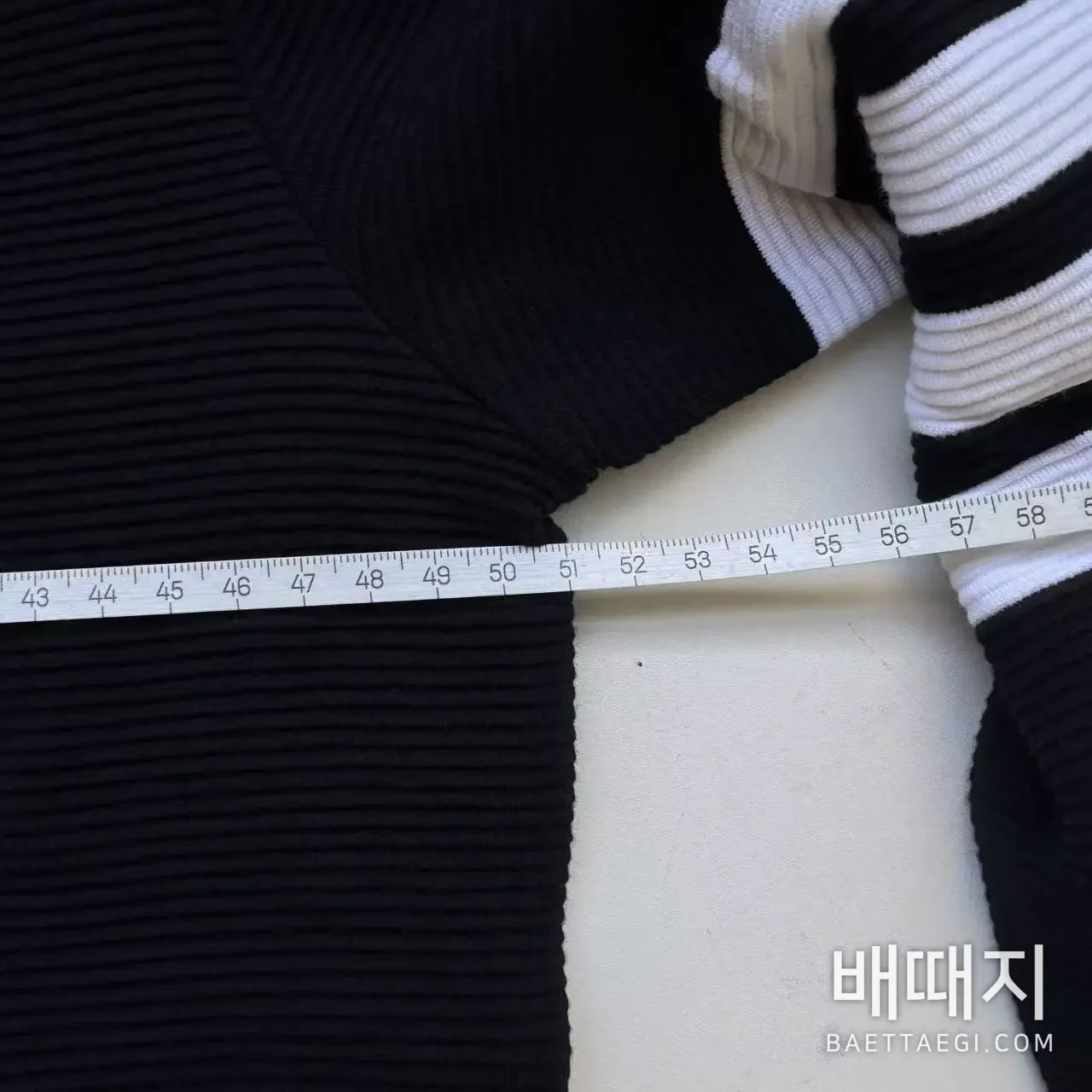 톰브라운 리브 스트레이트 립 남성 긴팔 티셔츠 46528 검수사진 8
