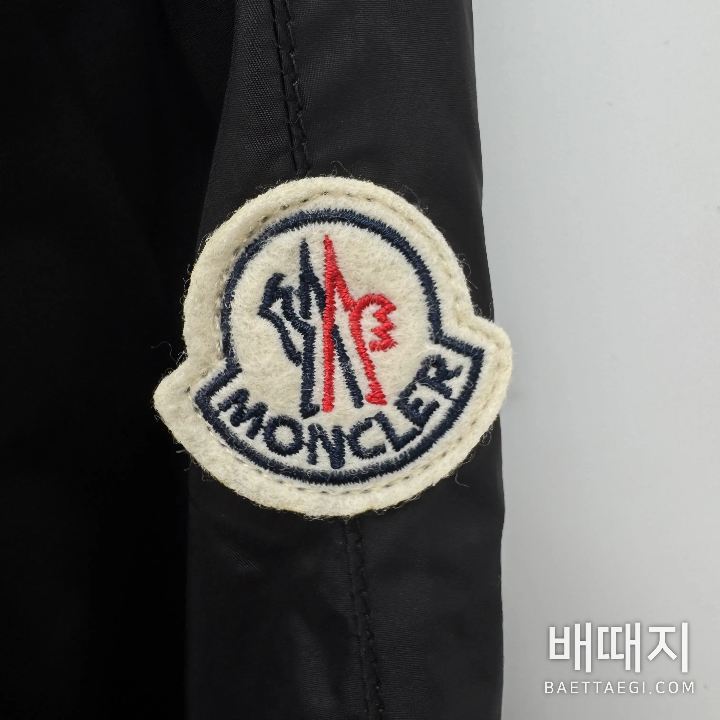 몽클레르 몽클레어 프리마지에디 크롭 윈드브레이커 자켓 150382 검수사진 8