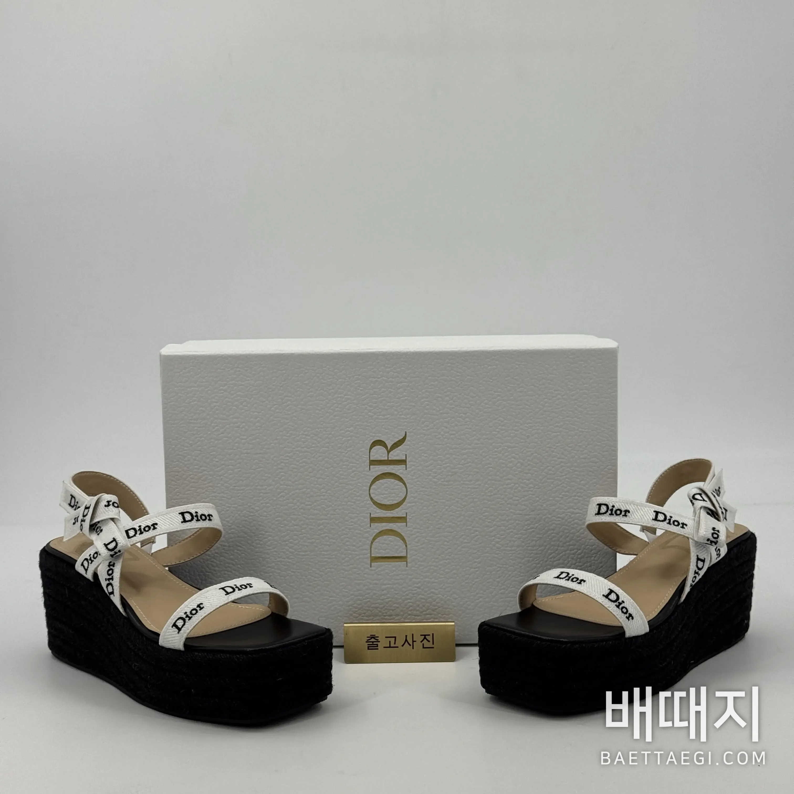 디올 뉴 보우레터 웨빙 스트랩 웨지 샌들 검수사진 1