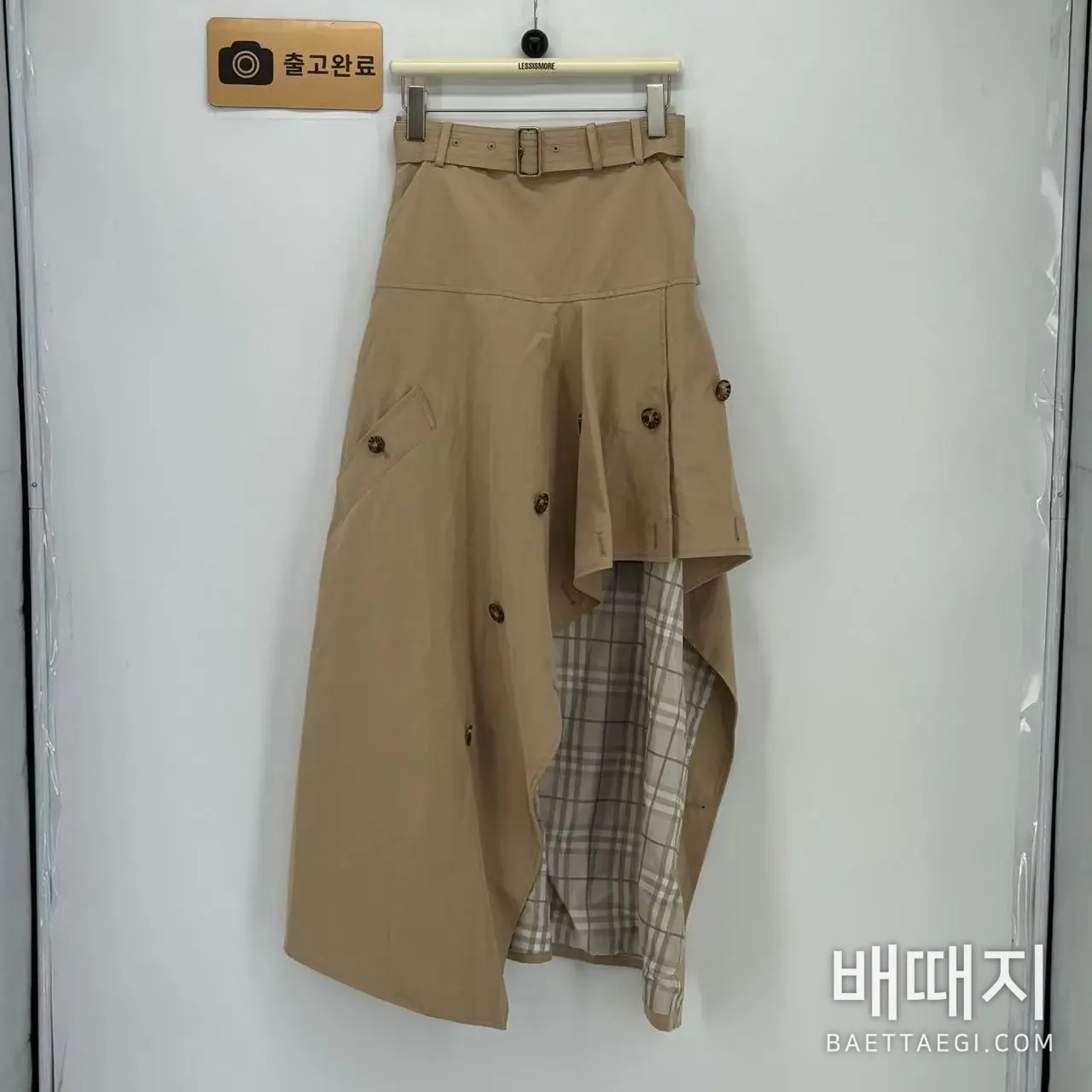 버버리 벨트 비대칭 여성 스커트 검수사진 1