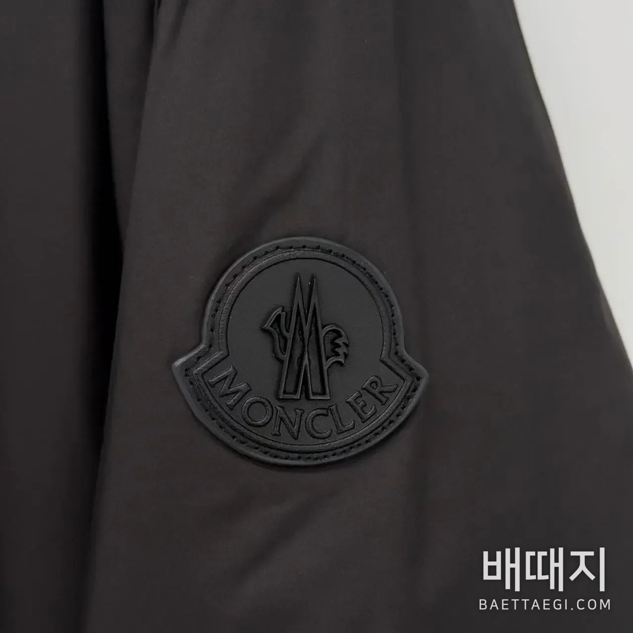 몽클레르 코튼 스탠드카라 남성 자켓 159887 검수사진 4