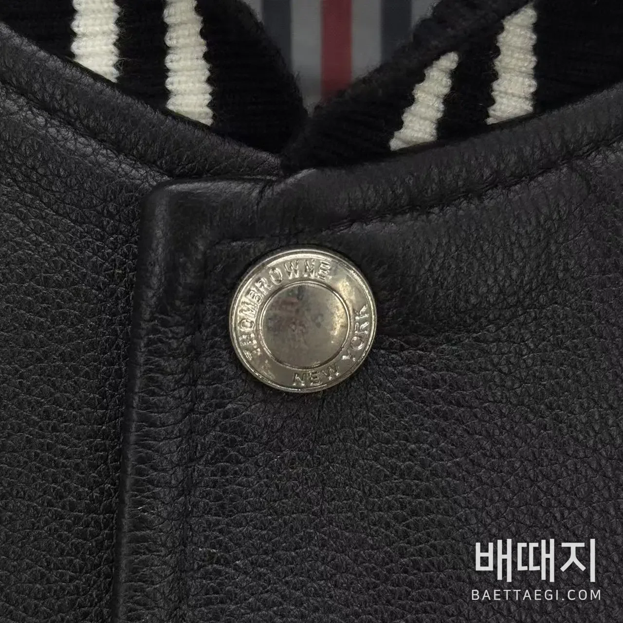 톰브라운 4바 스트라이프 램스킨 베이스볼 자켓 검수사진 3