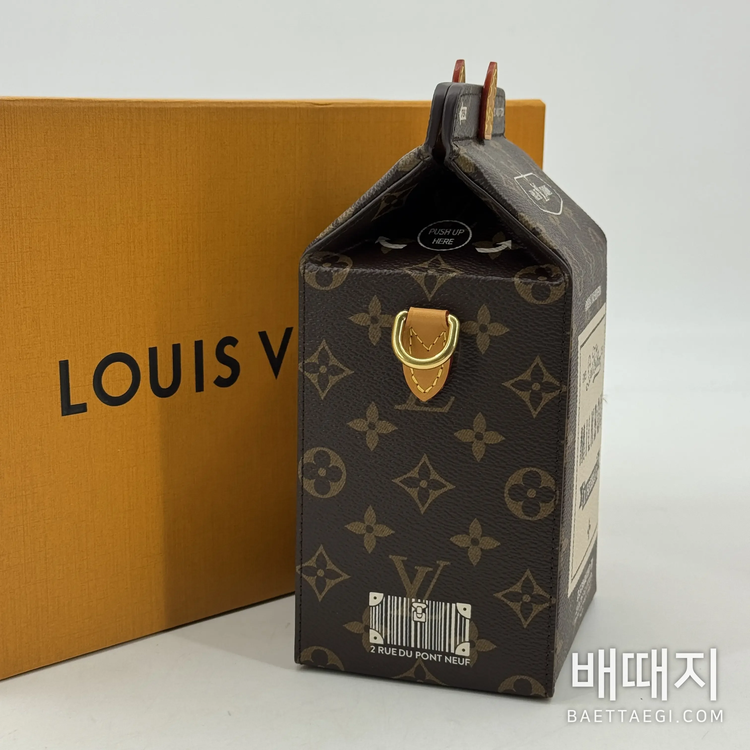 루이비통 밀크 모노그램 핸드백 M29326 검수사진 3