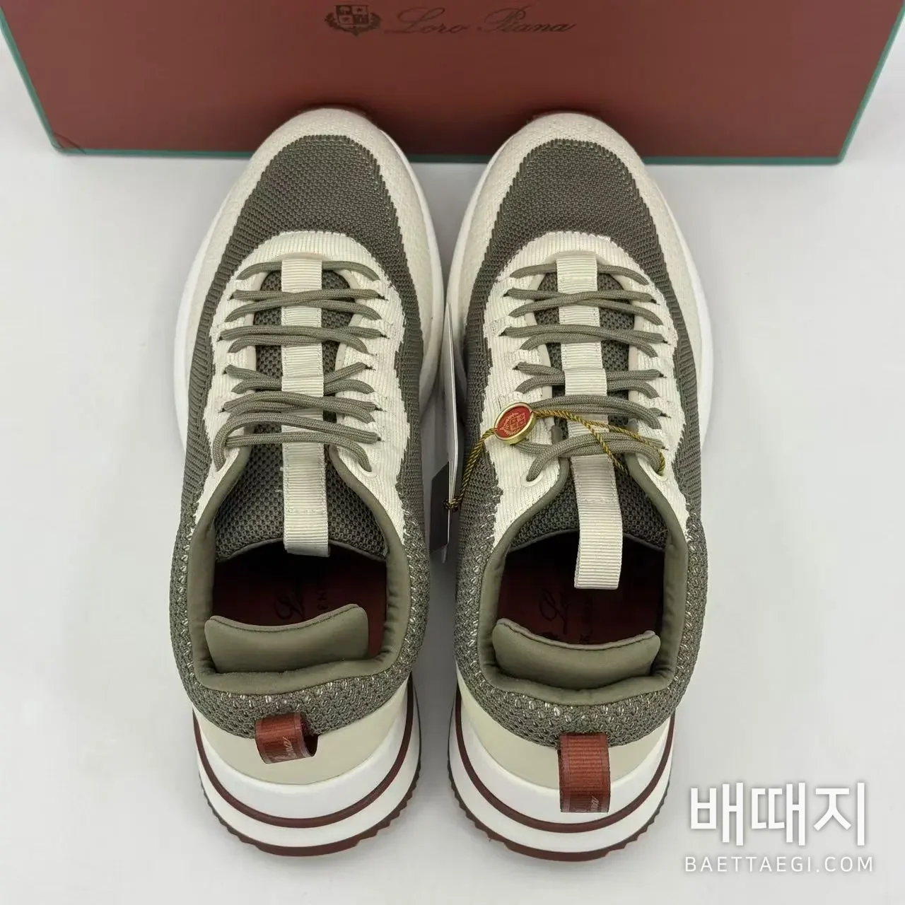 로로피아나 캐주얼 스니커즈 검수사진 4