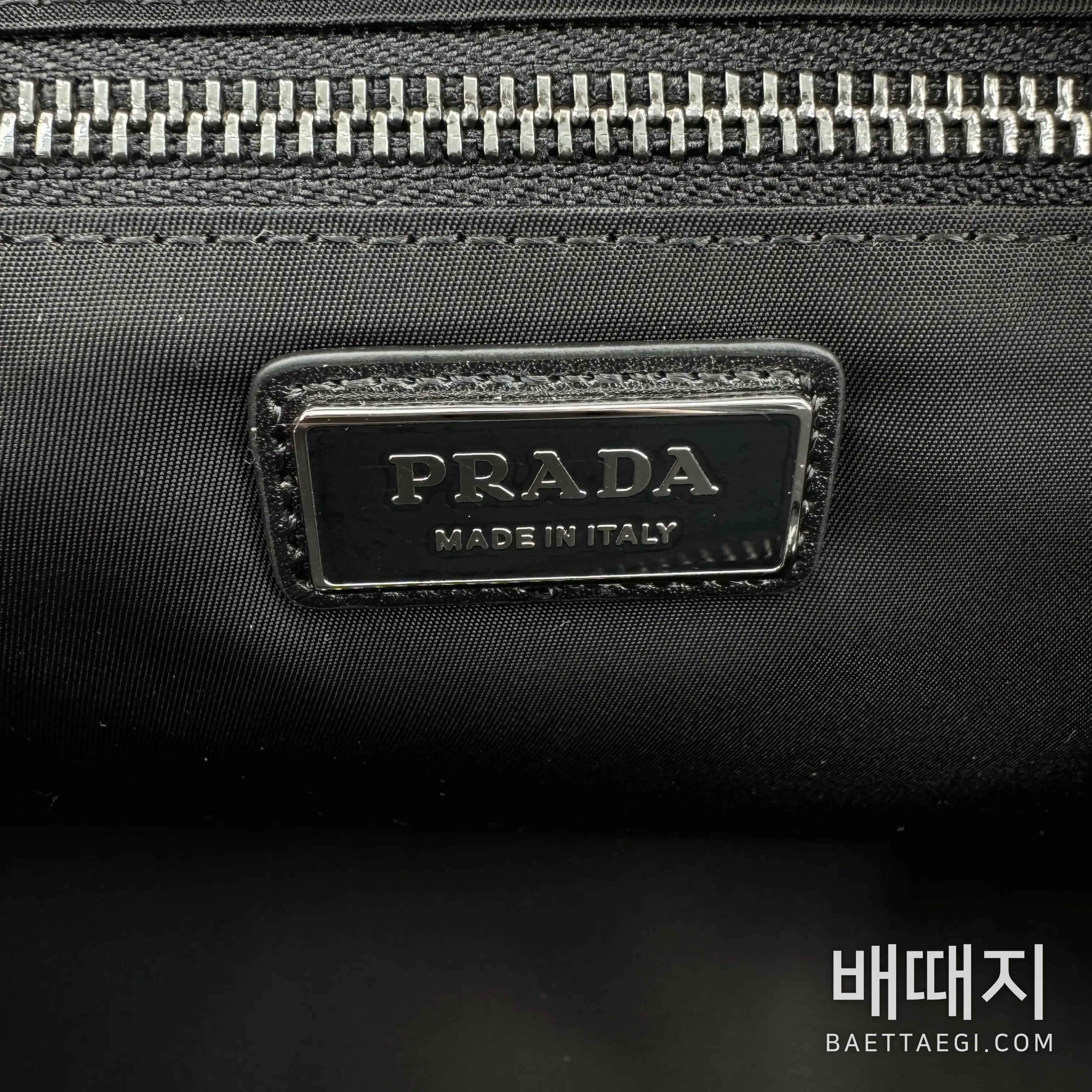 프라다 멀티포켓 플랩 숄더백 66532 검수사진 7