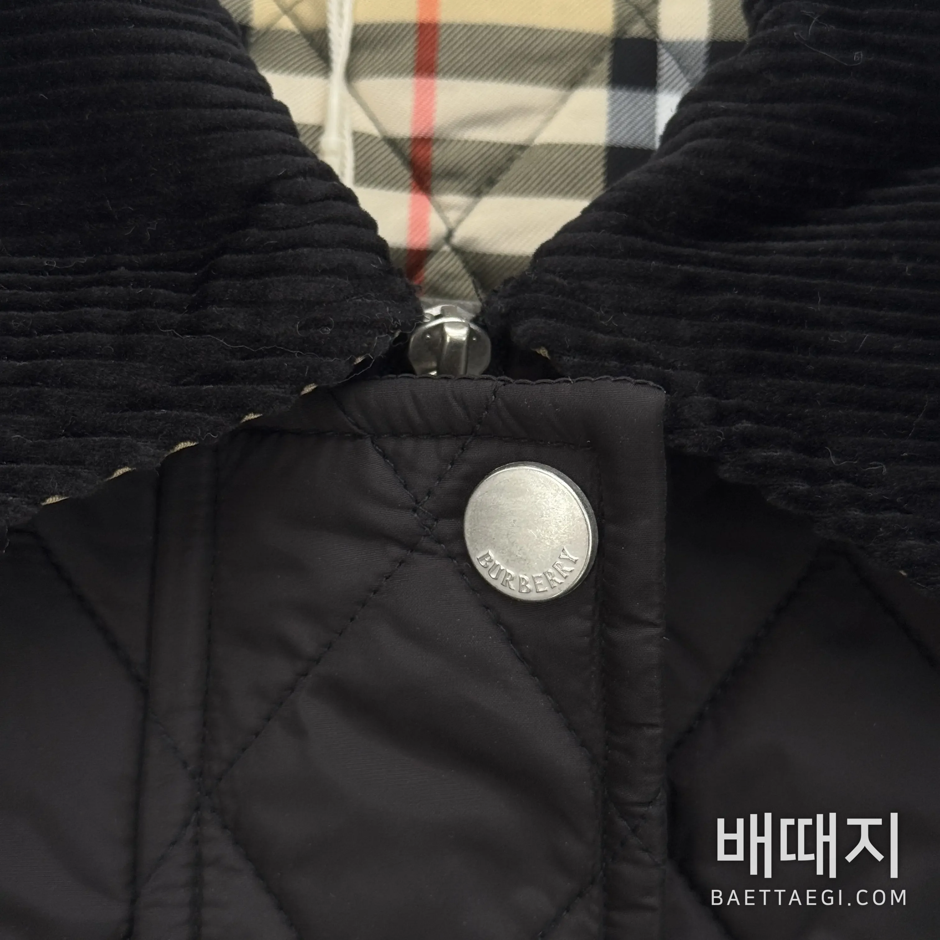 버버리 다이아몬드 퀼팅 나일론 코튼 패딩 자켓 170931 검수사진 3