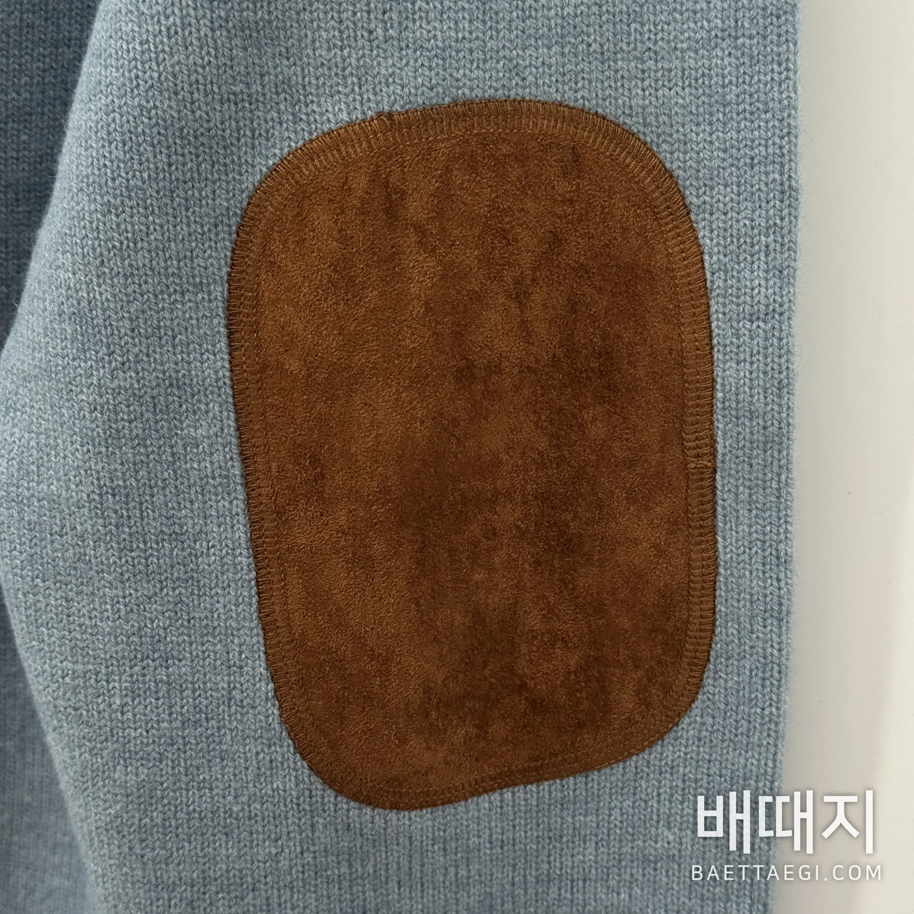 루이비통 울 소매 배색 남성 니트 156279 검수사진 7
