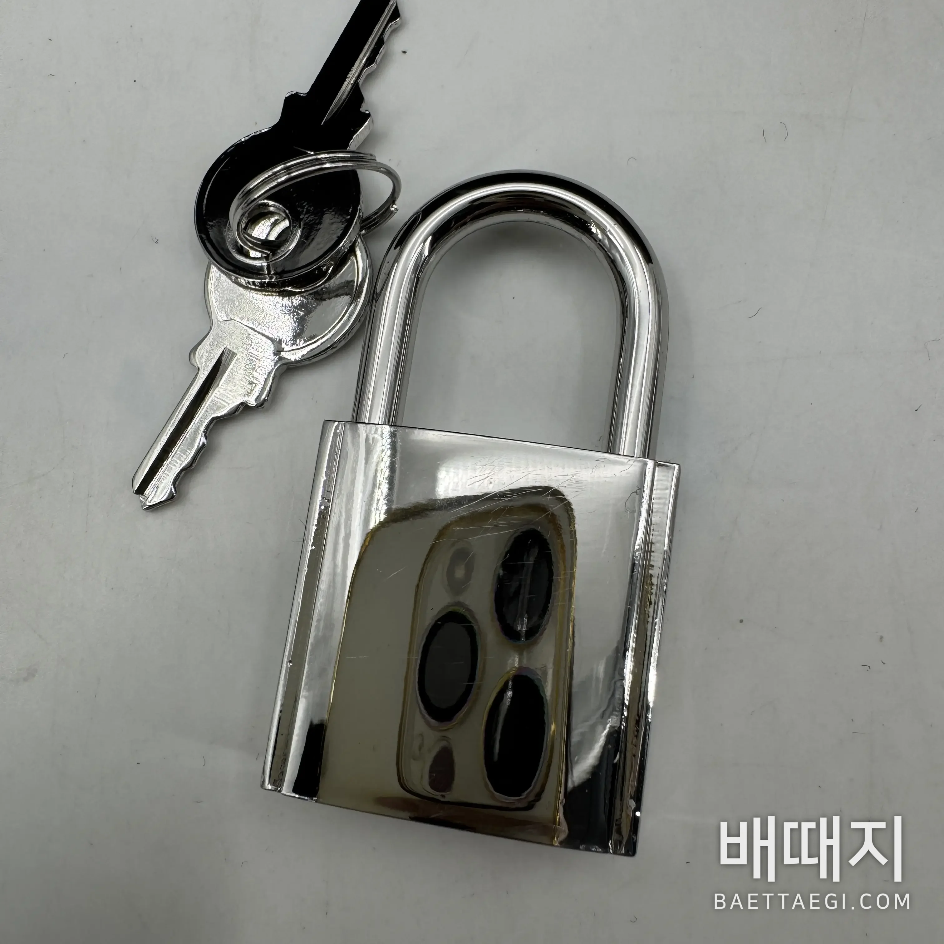 프라다 사피아노 가죽 리-나일론 스몰 여행 가방 2VC014 검수사진 10