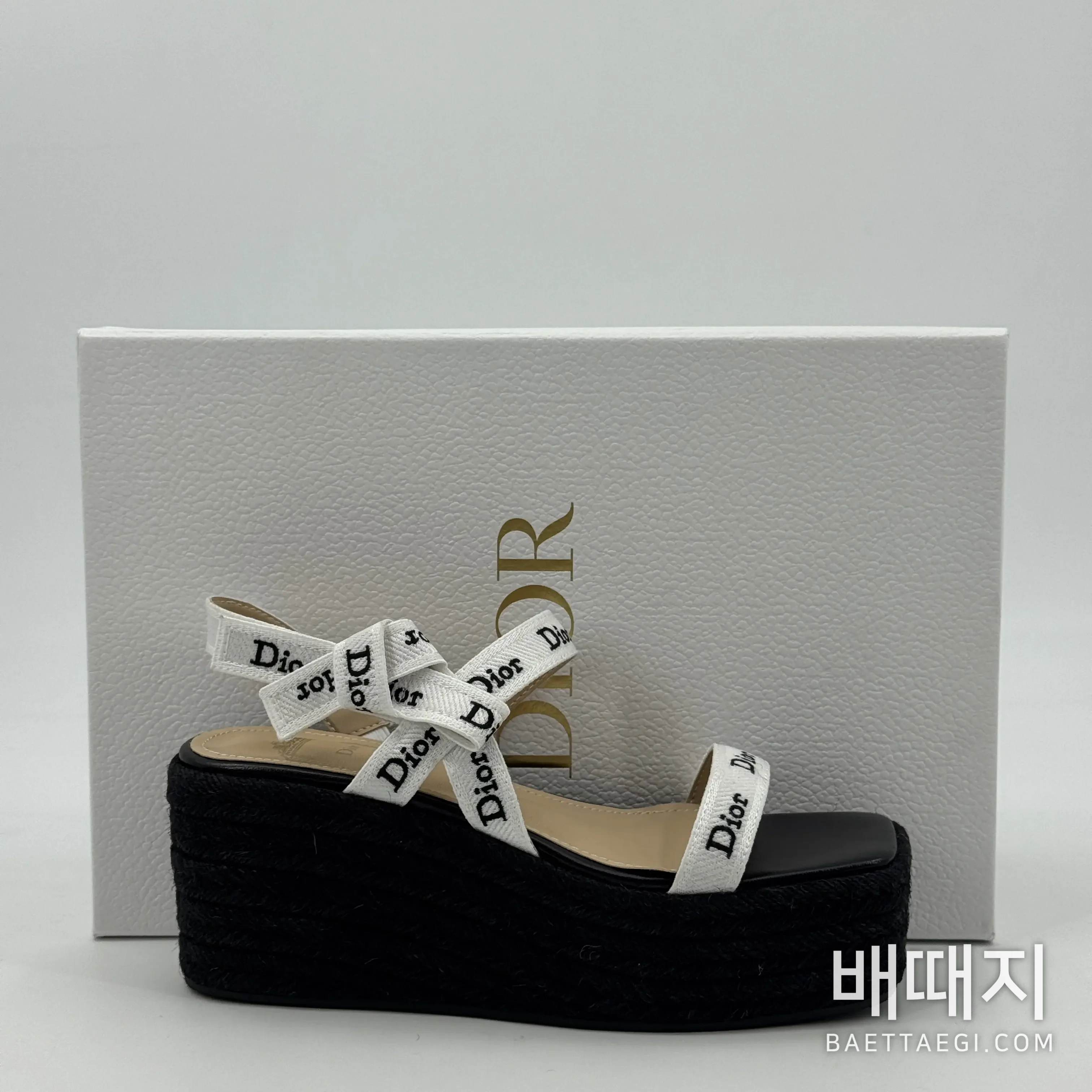 디올 뉴 보우레터 웨빙 스트랩 웨지 샌들 검수사진 3