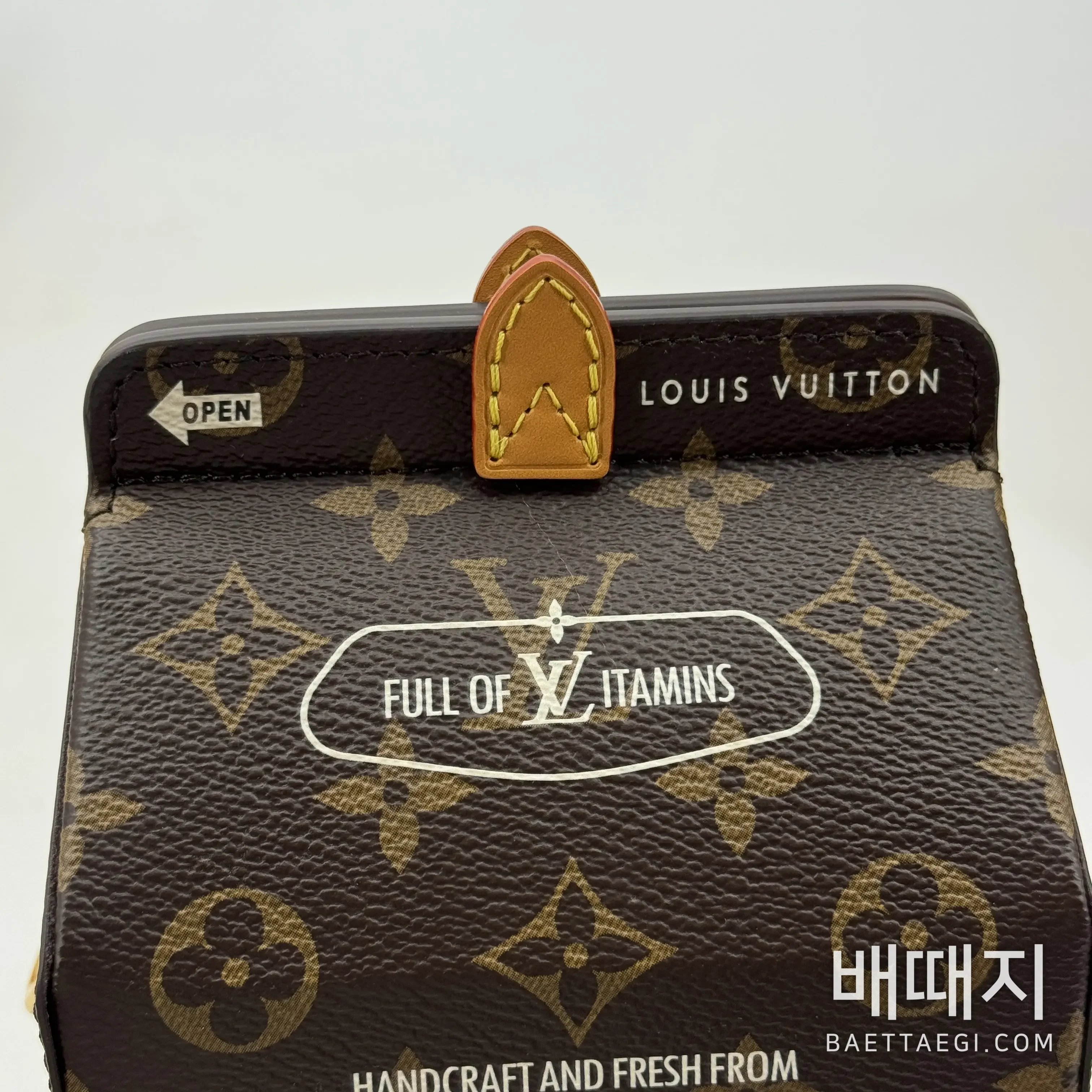 루이비통 밀크 모노그램 핸드백 M29326 검수사진 5