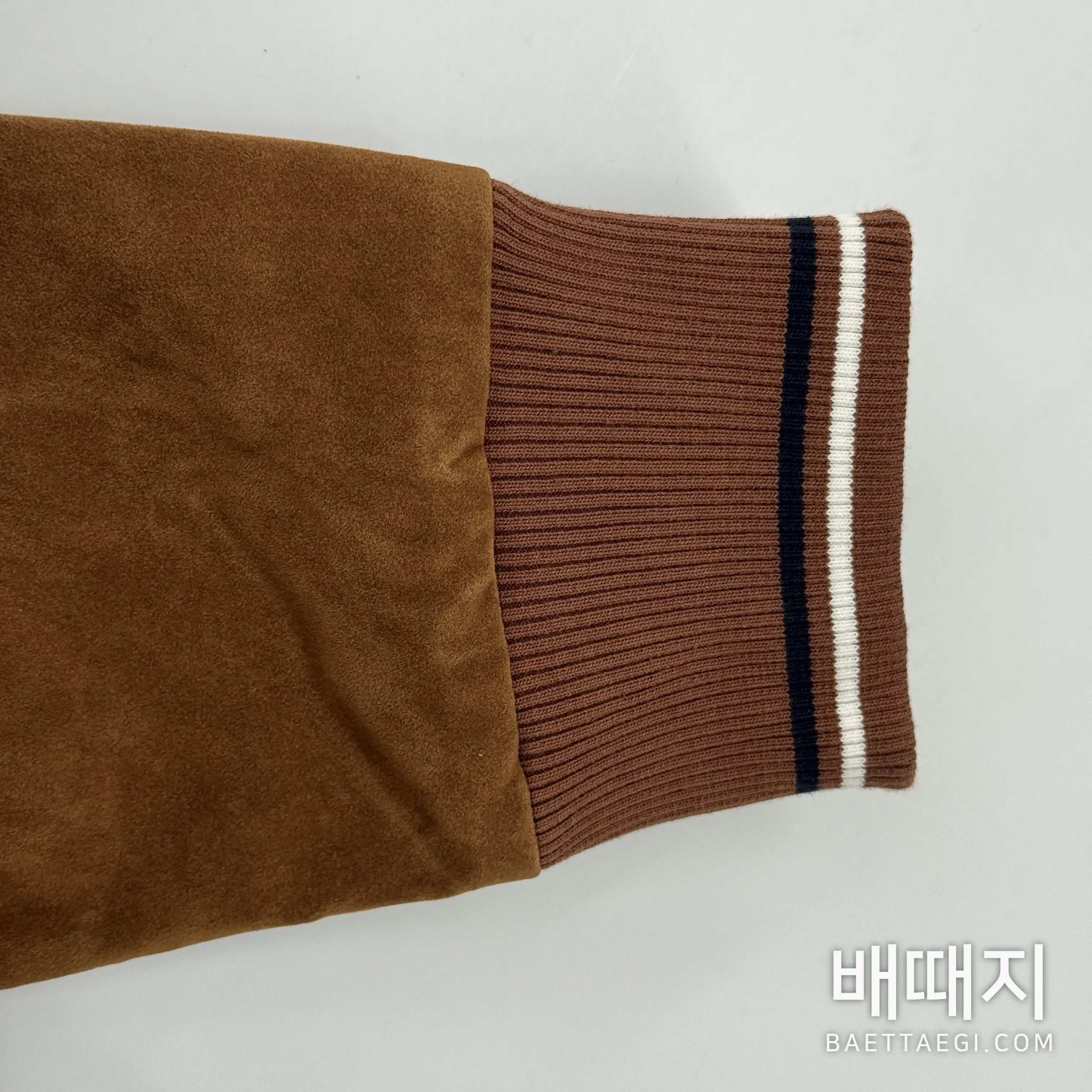 톰브라운 스웨이드 베이스볼 자켓 남성 자켓 검수사진 4