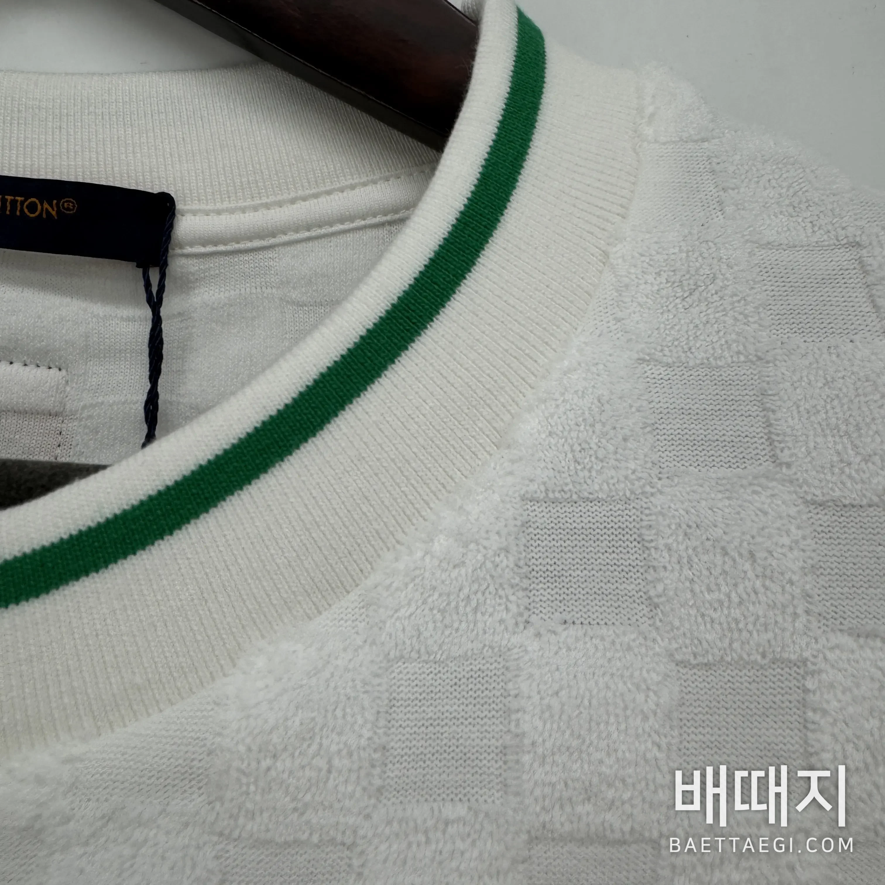 루이비통 LV 체크 패턴 테리 자카드 반팔 티셔츠 검수사진 2
